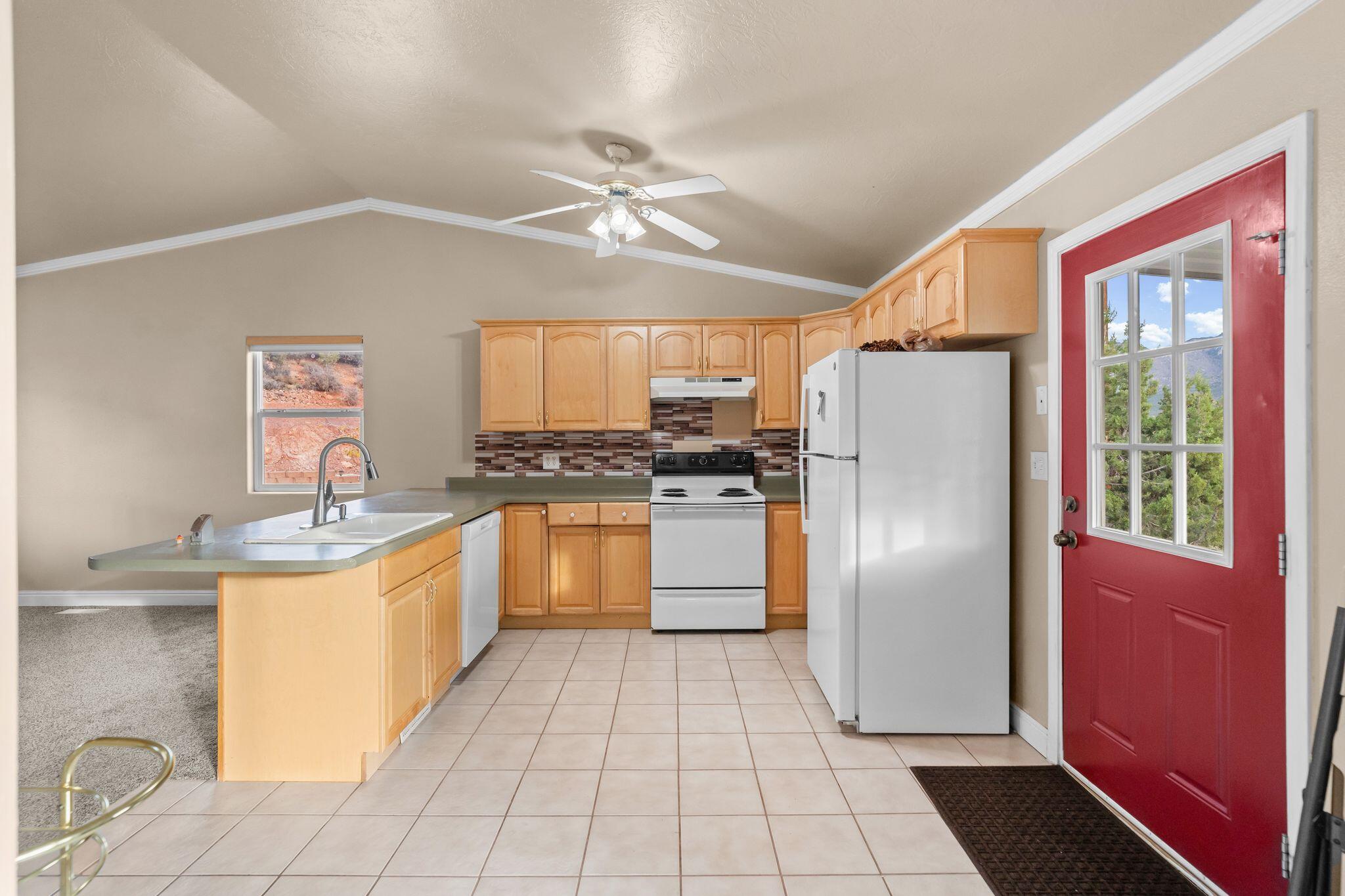 DIXIE DEER ESTATES - Residential