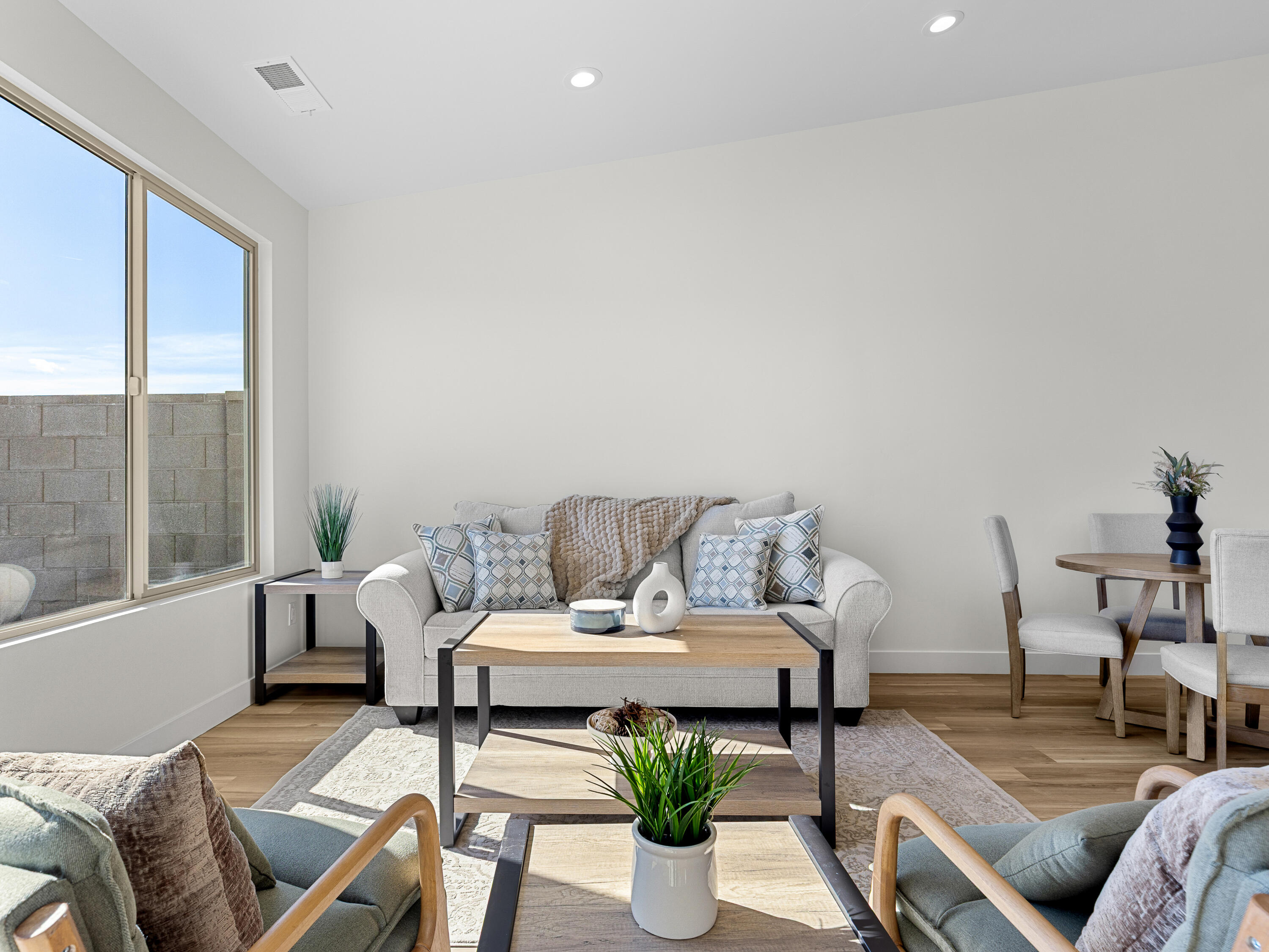 HURRICANE VIEWS - Residential