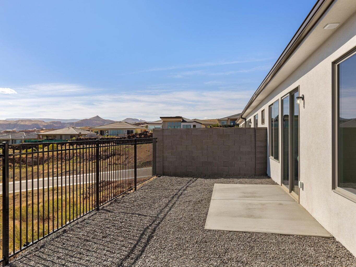 HURRICANE VIEWS - Residential
