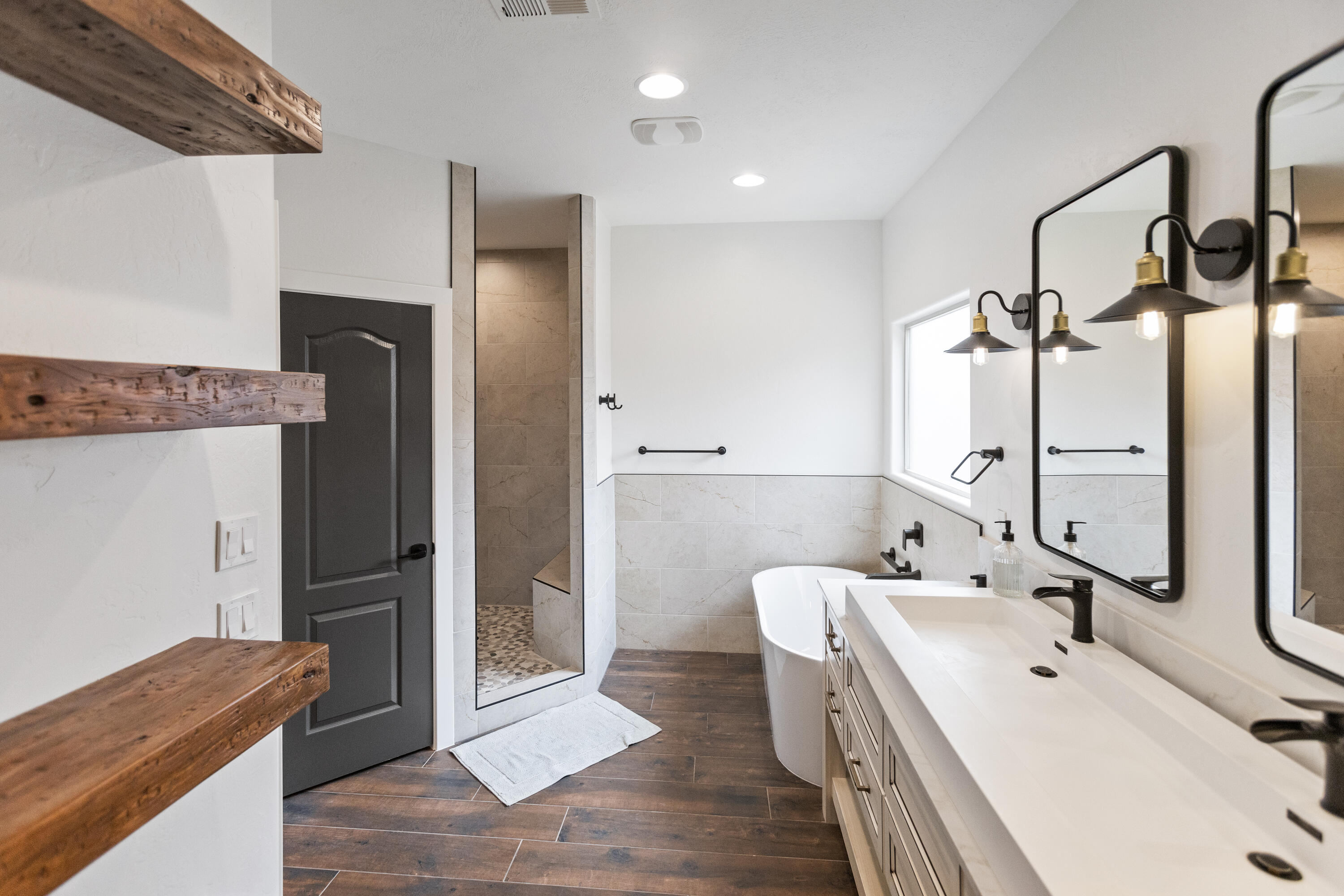 PAINTED DESERT ESTATES - Residential