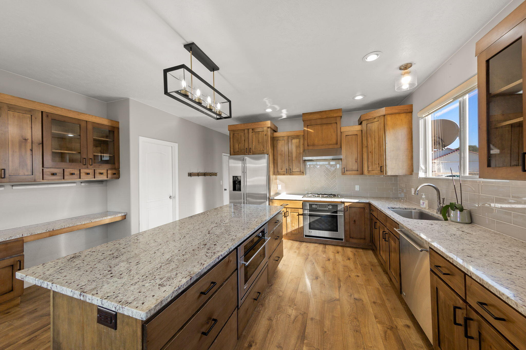 BLOOMINGTON HILLS - Residential