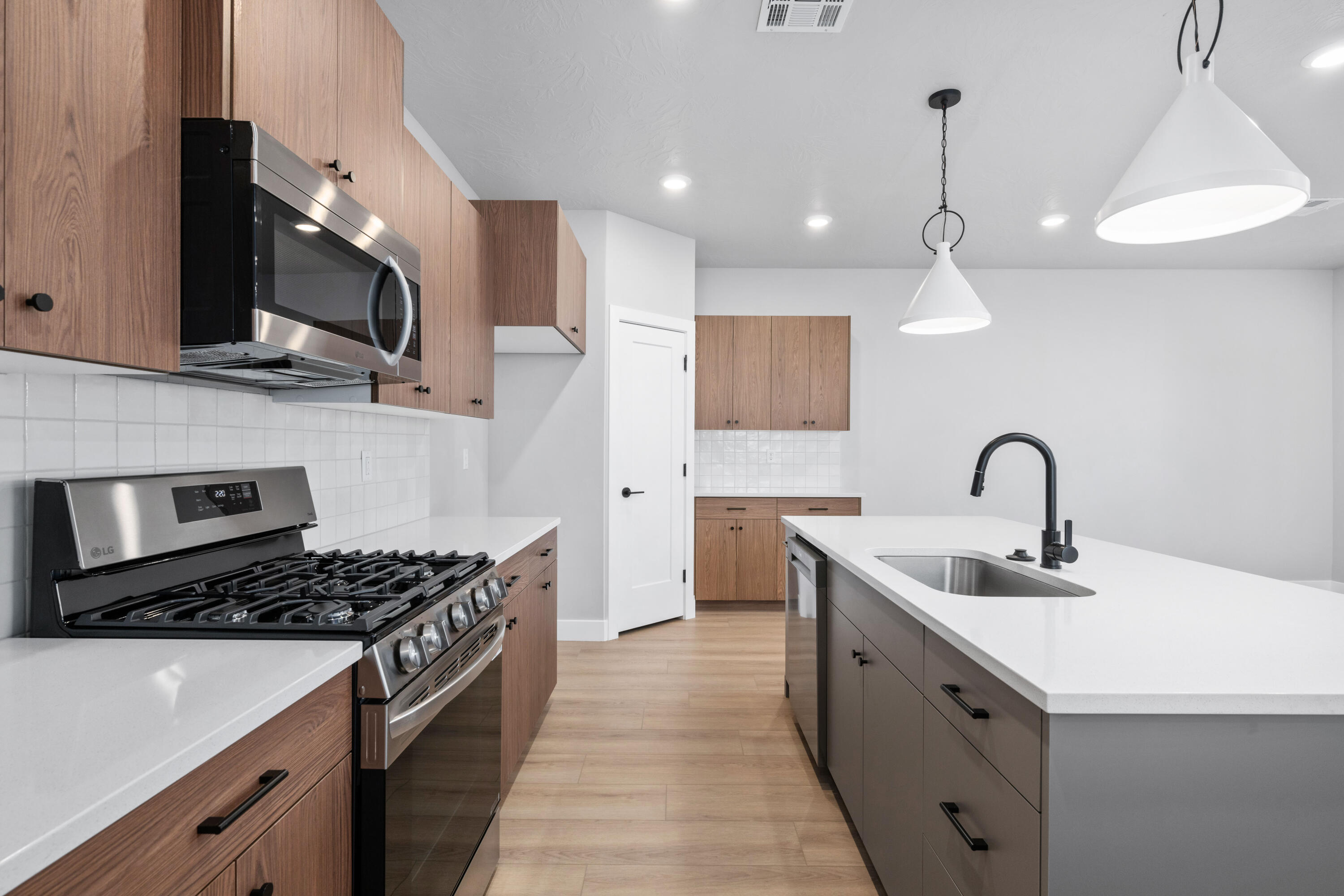 RISE AT CORAL CANYON - Residential