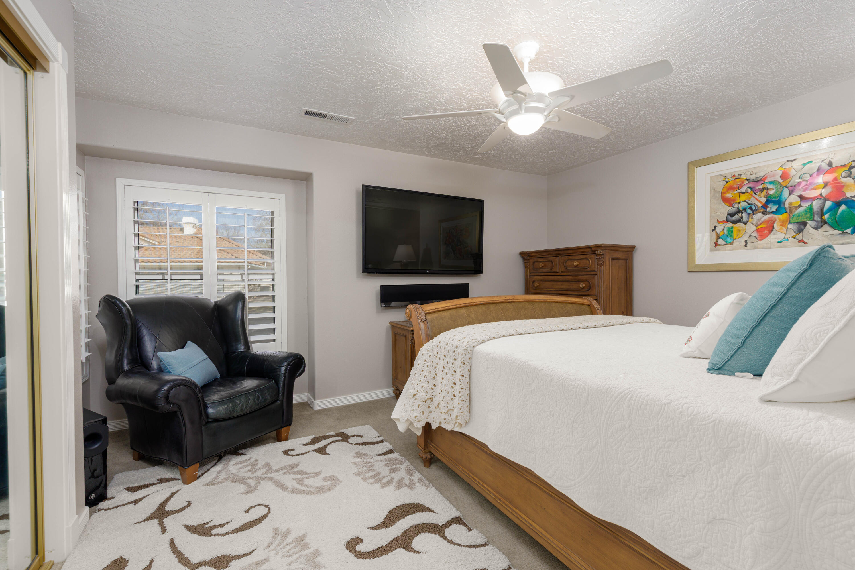 RIVERWOOD TOWNHOMES - Residential