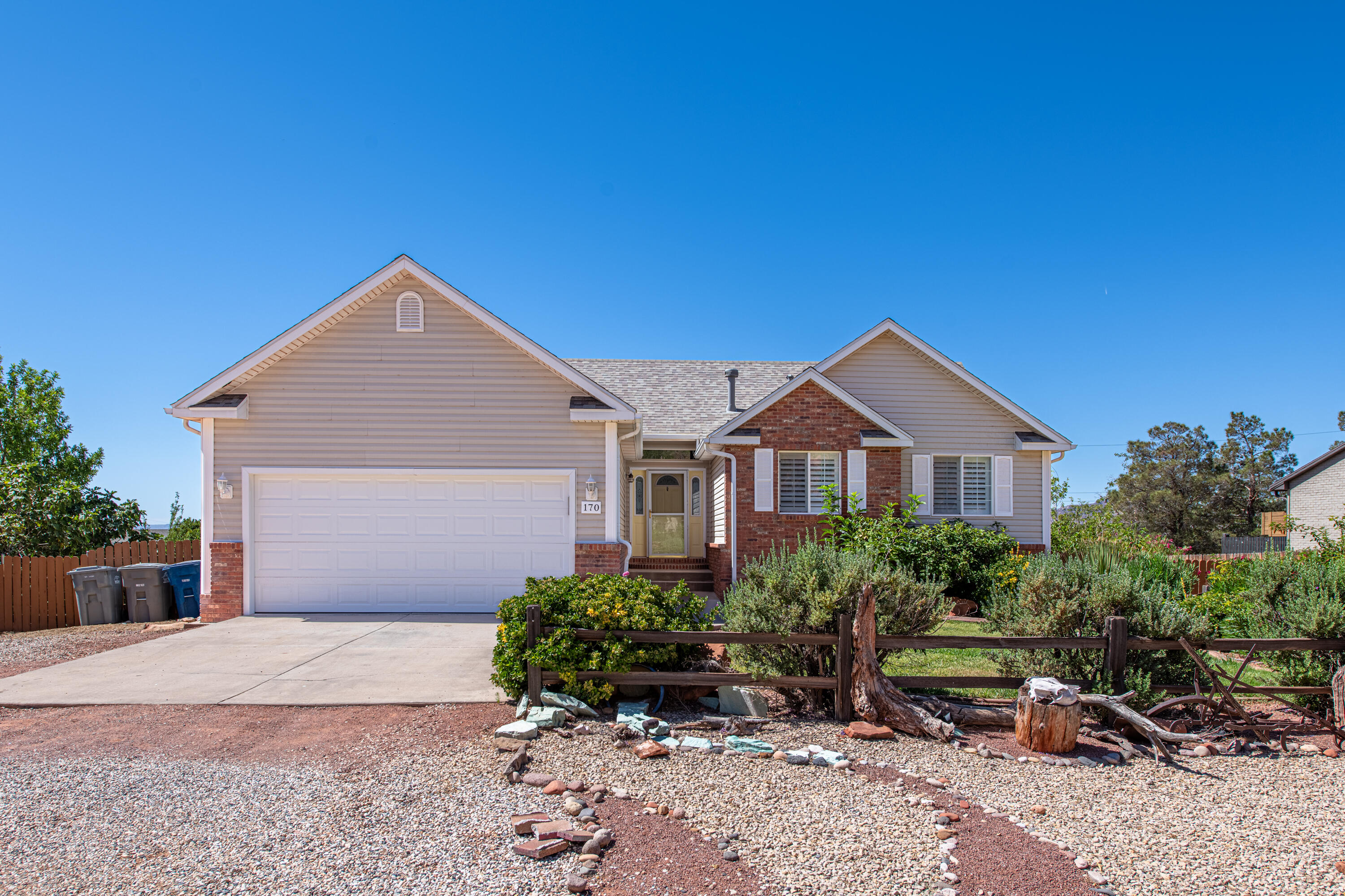 CIRCLE CLIFF - Residential