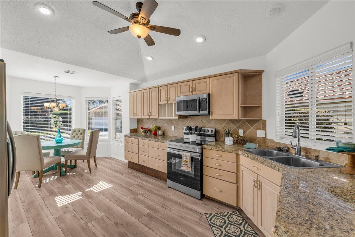 GREEN SPRINGS GARDEN HOMES - Residential