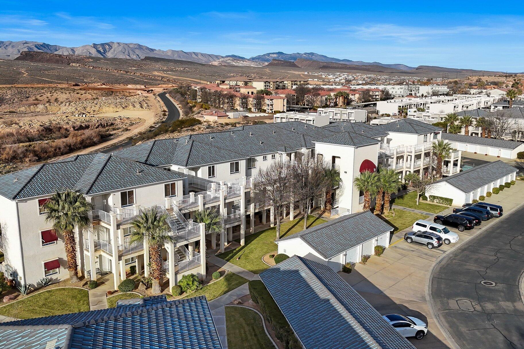 LAS PALMAS RESORT CONDOS - Residential