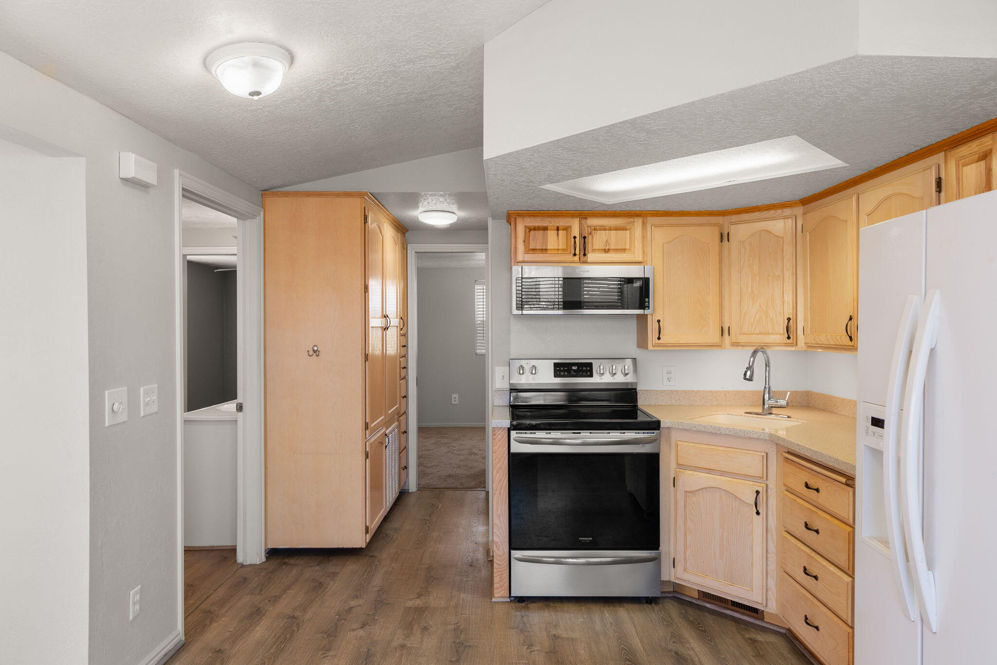CANYON BREEZE RV RESORT - Residential