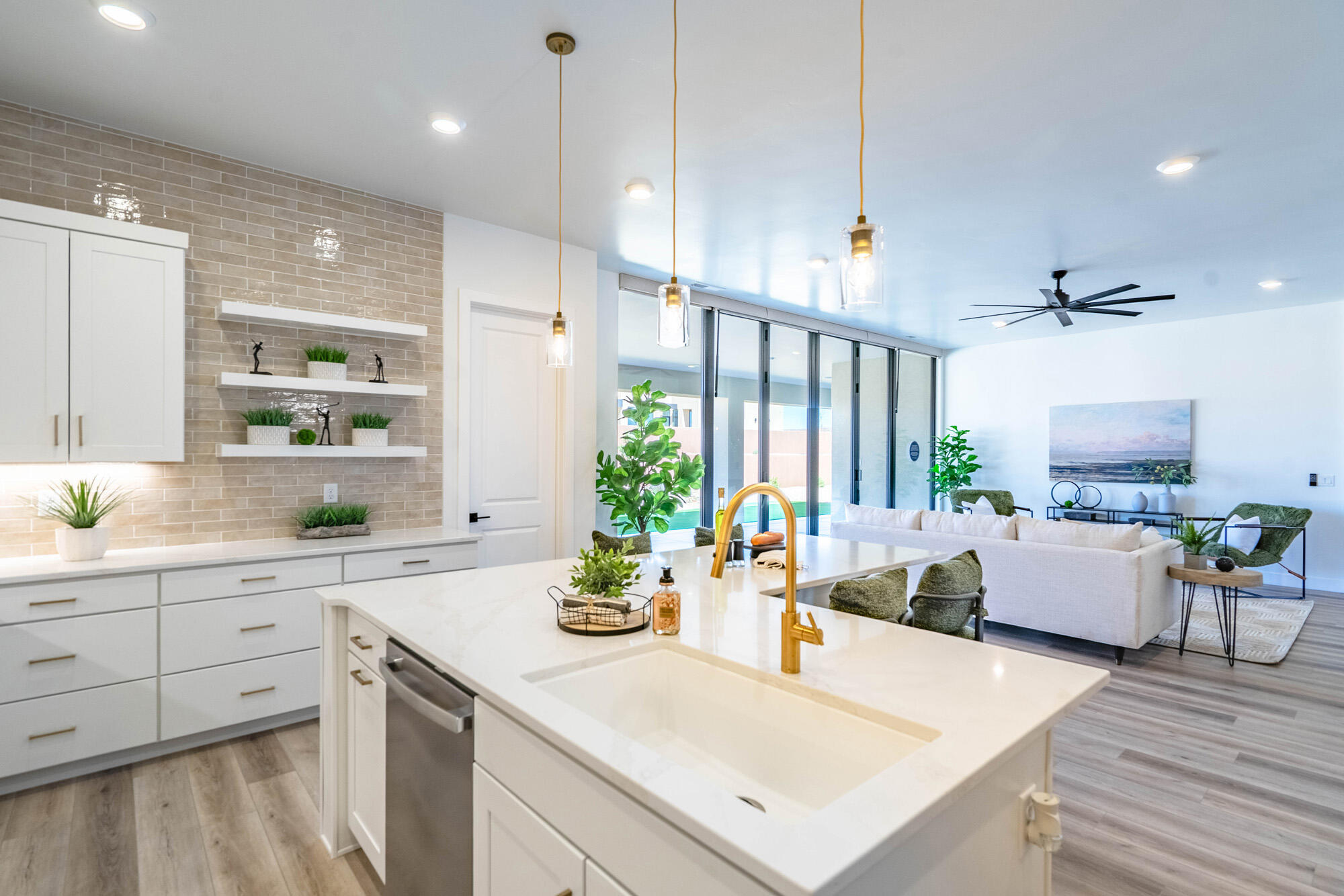 ESTATES AT SAND HOLLOW - Residential