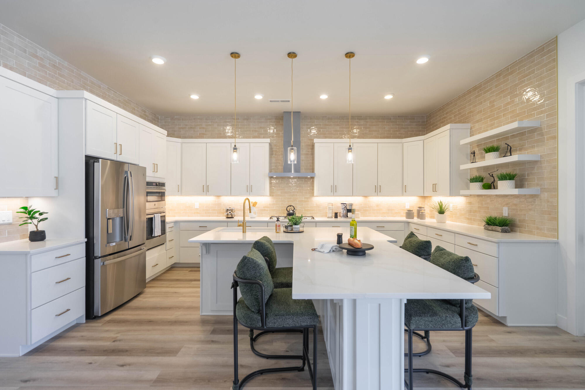 ESTATES AT SAND HOLLOW - Residential
