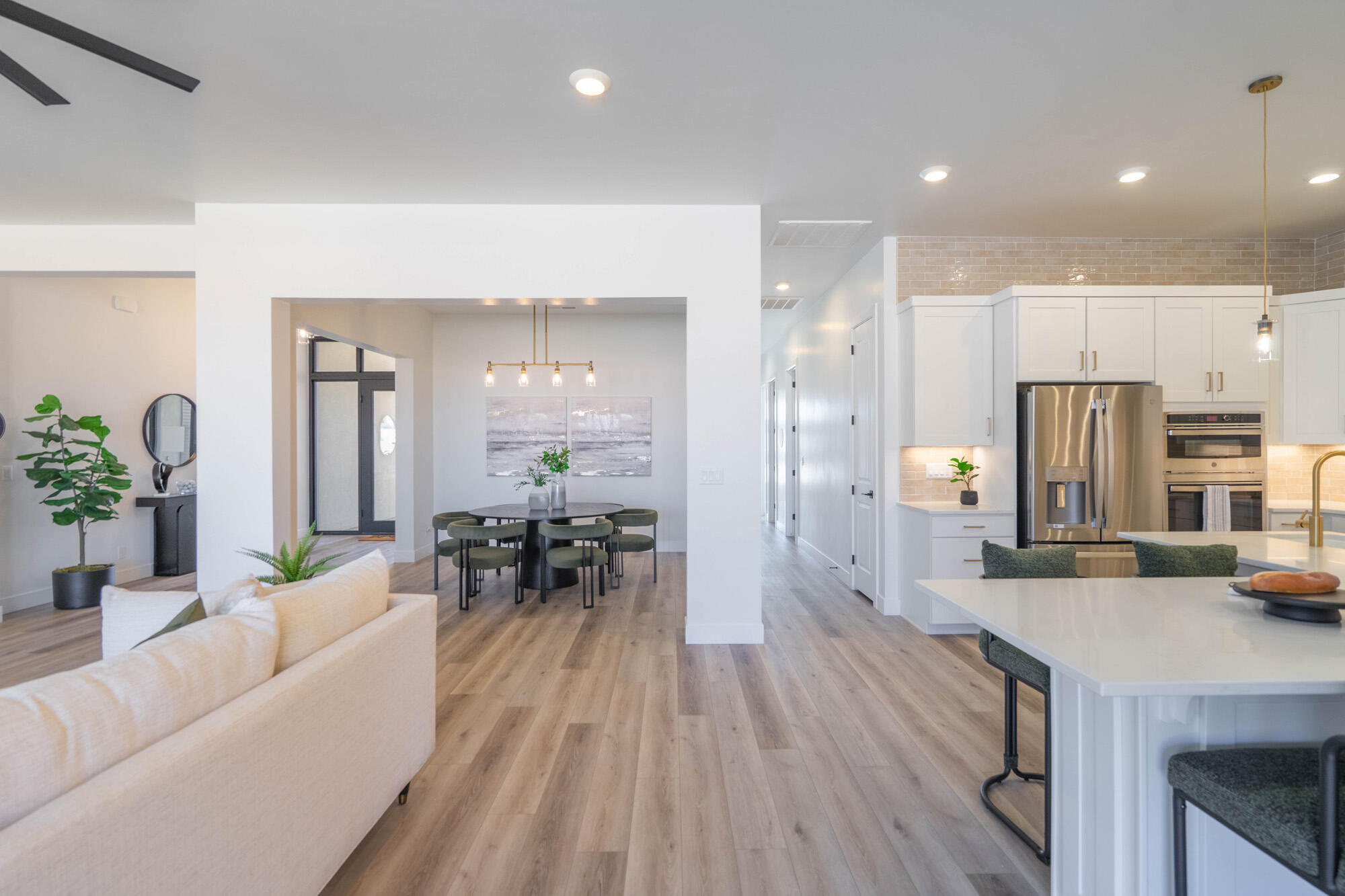 ESTATES AT SAND HOLLOW - Residential