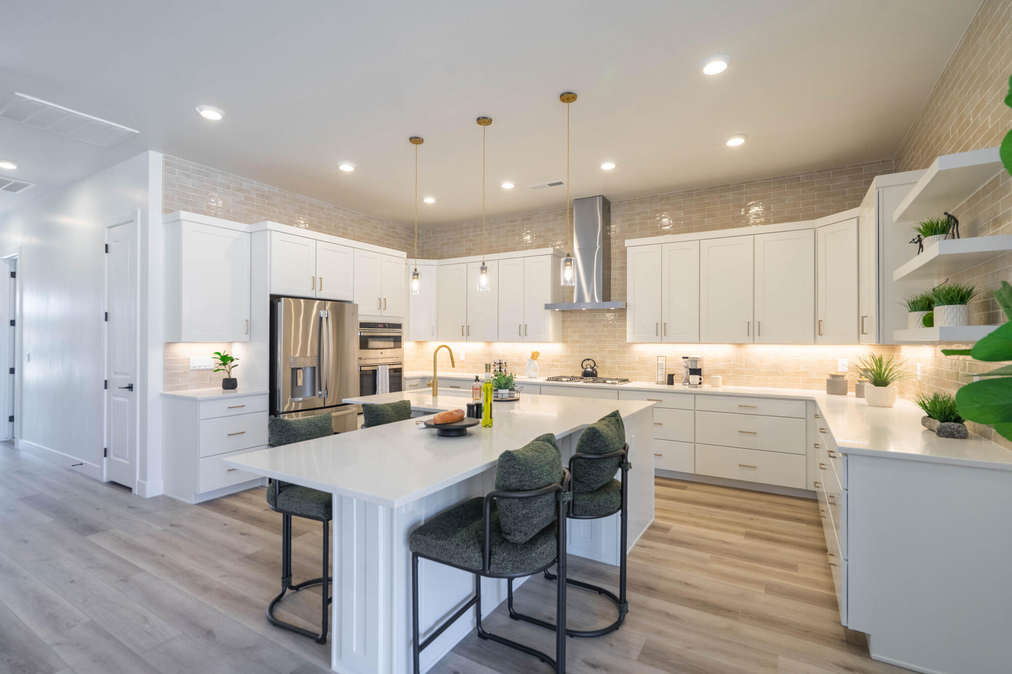ESTATES AT SAND HOLLOW - Residential