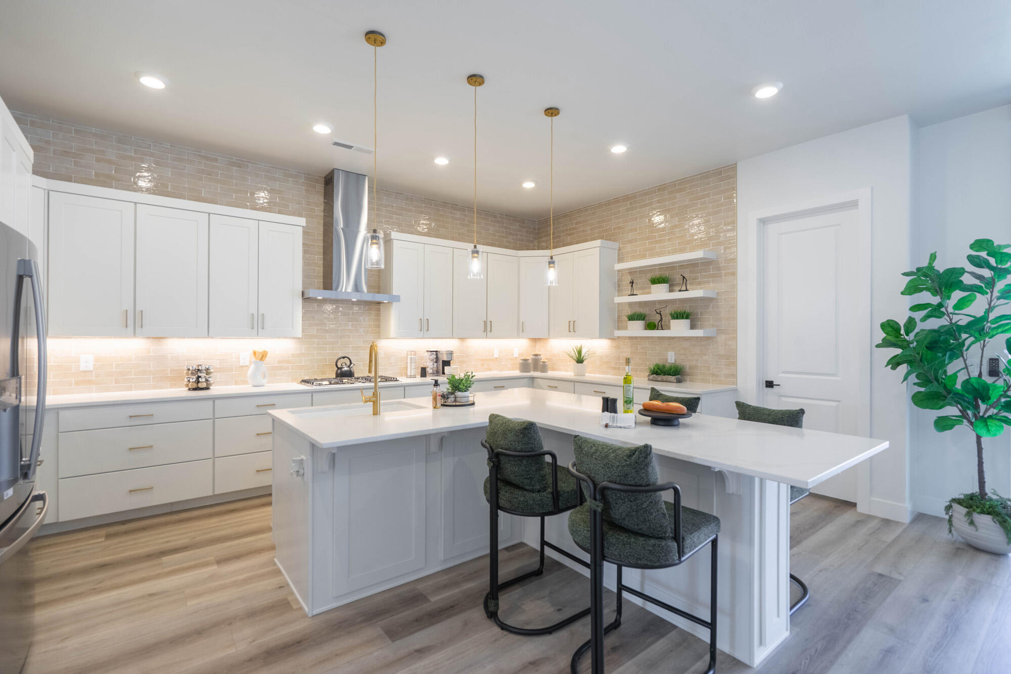 ESTATES AT SAND HOLLOW - Residential