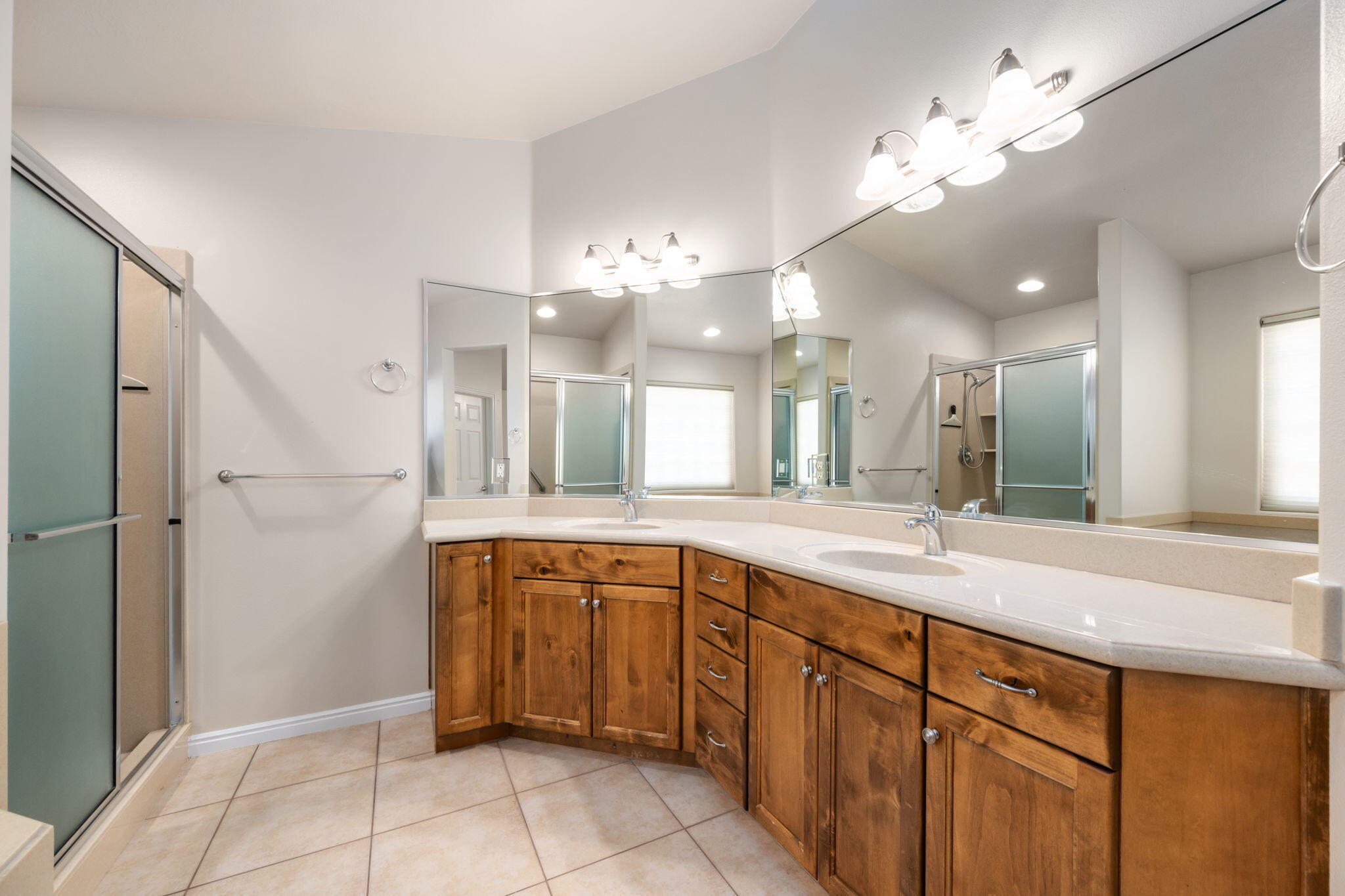 ANTHEM ESTATES - Residential