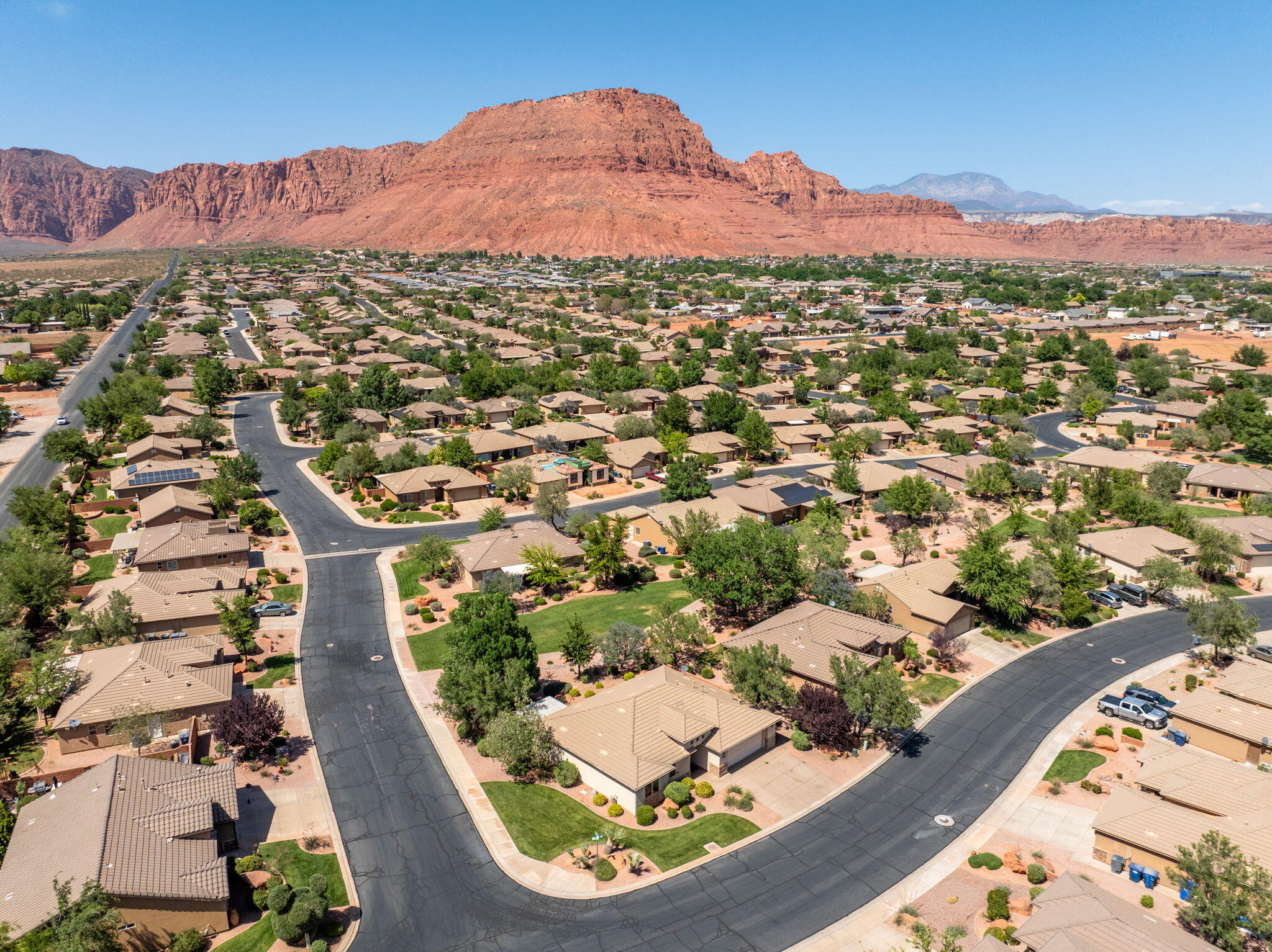 ANTHEM ESTATES - Residential