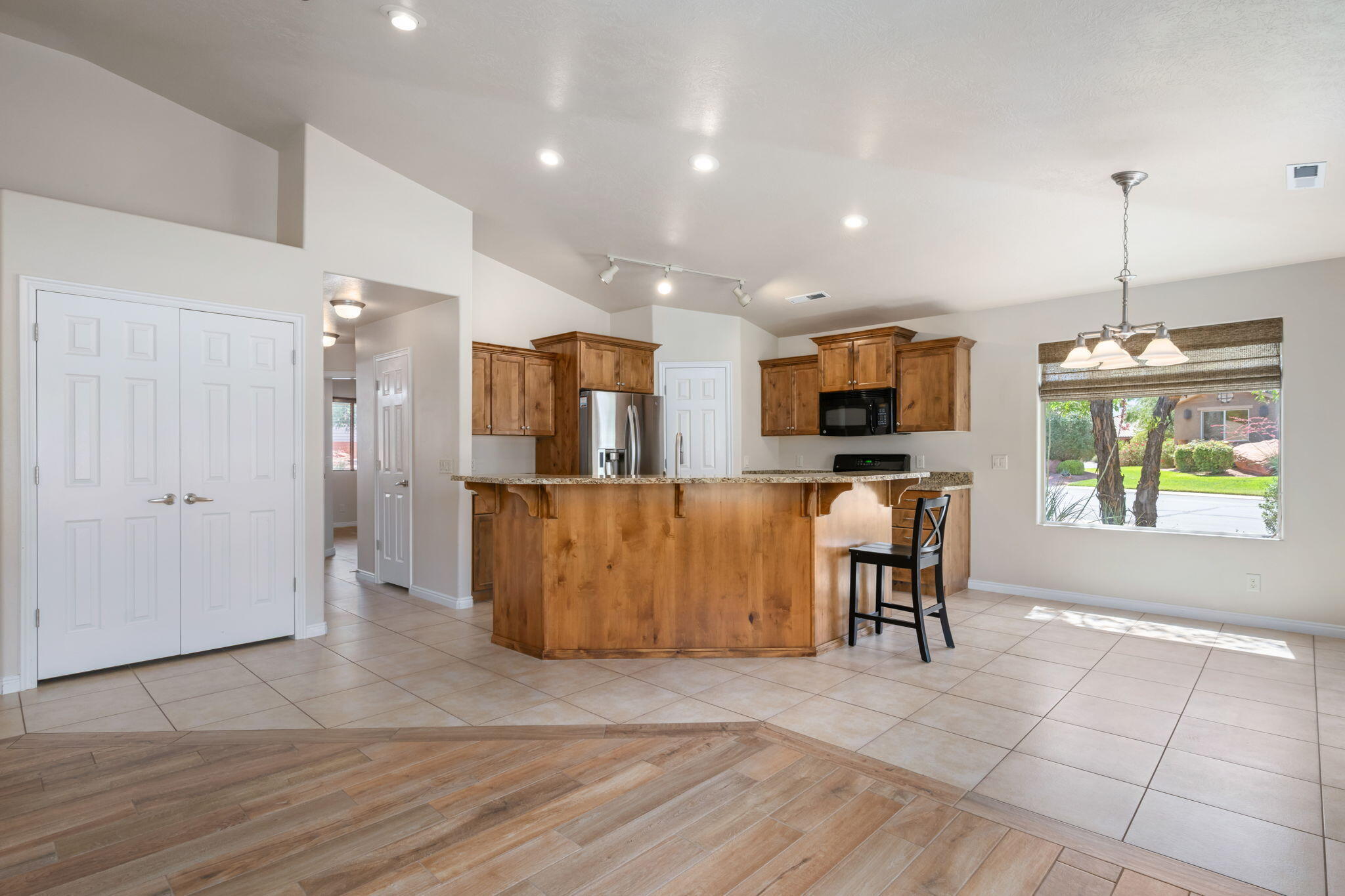 ANTHEM ESTATES - Residential