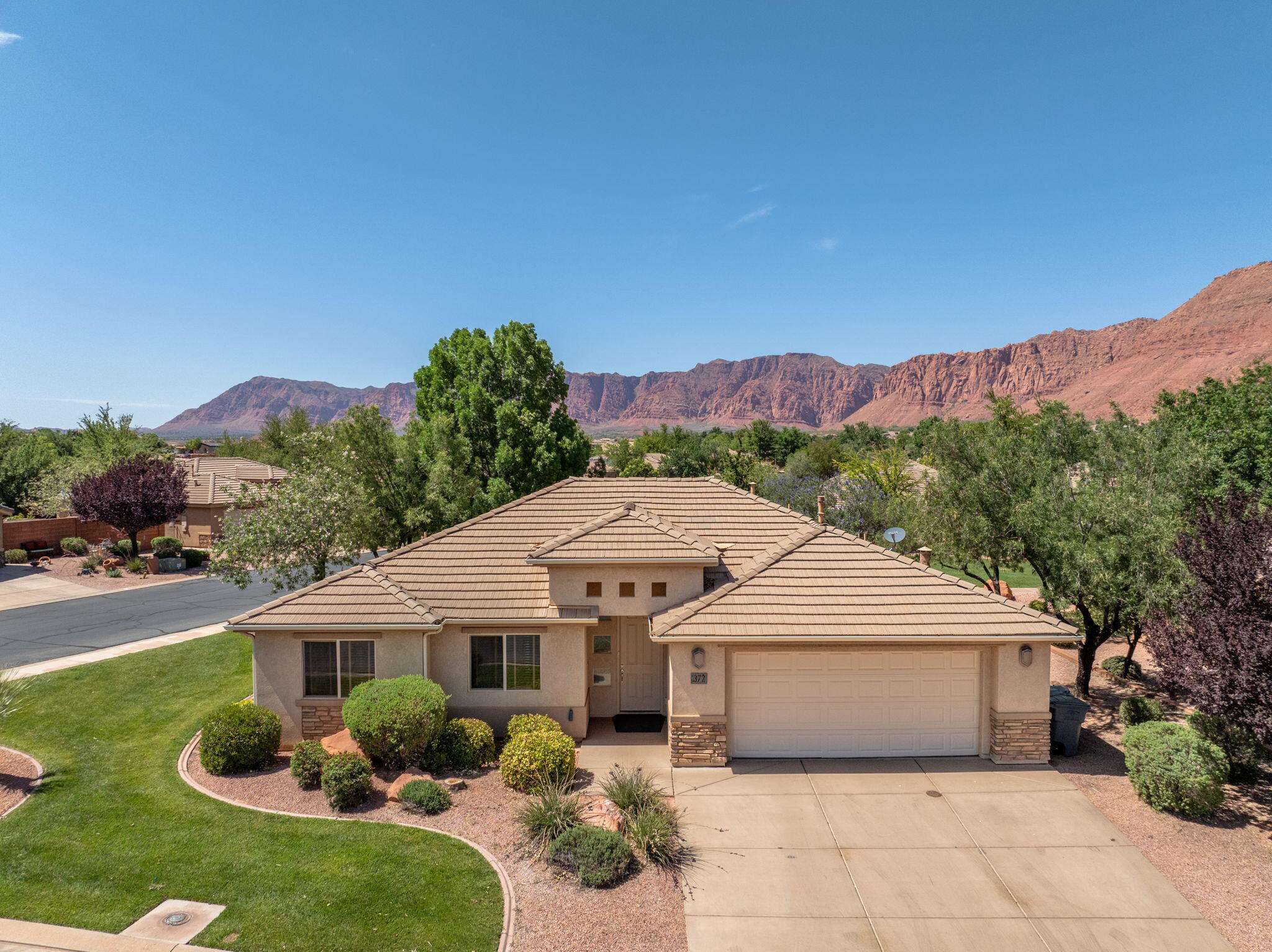 ANTHEM ESTATES - Residential