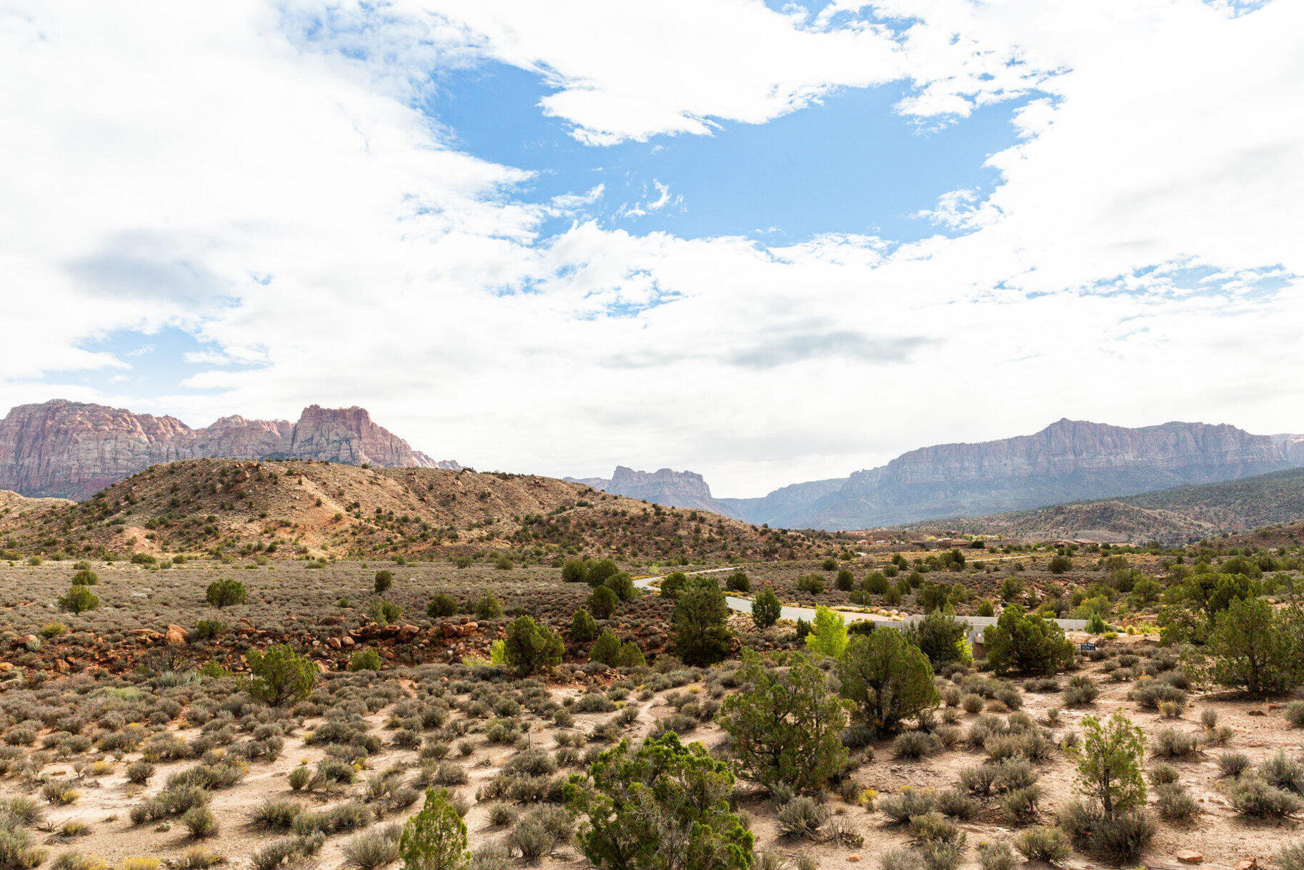 ANASAZI PLATEAU - Land