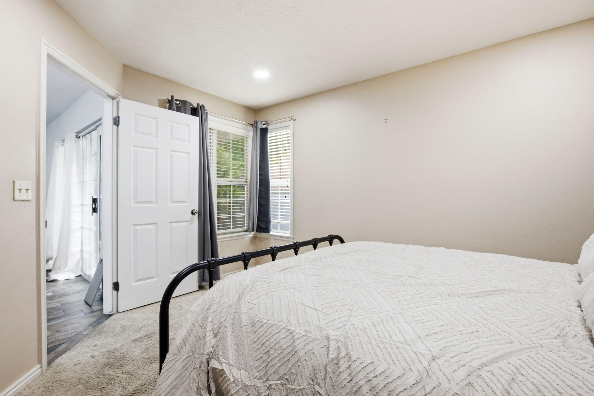 RED CANYON TOWNHOMES - Residential