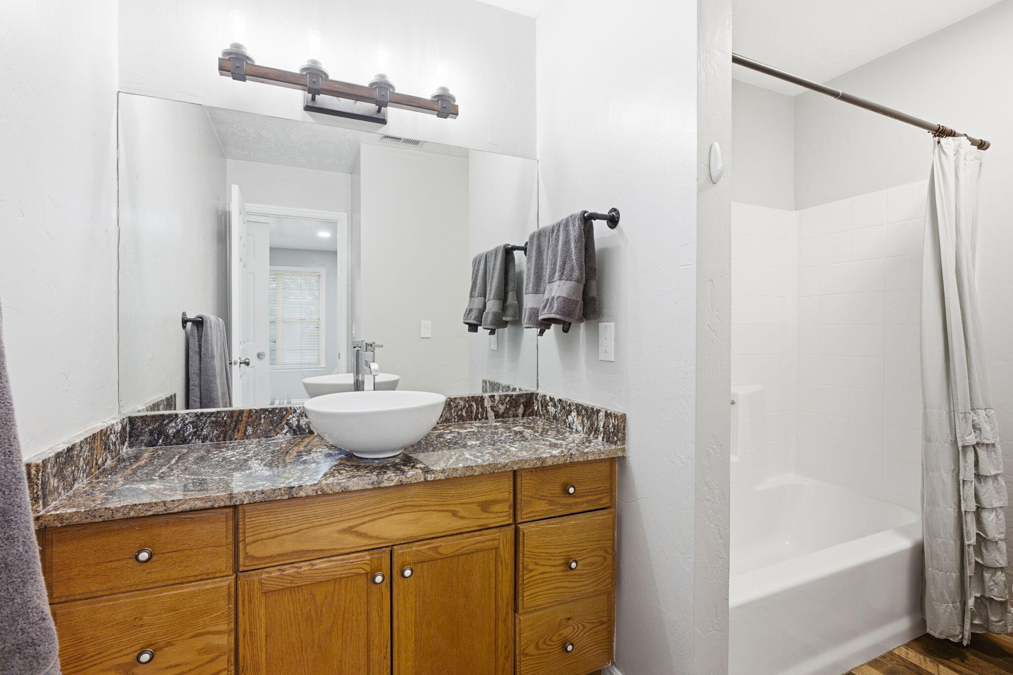 RED CANYON TOWNHOMES - Residential