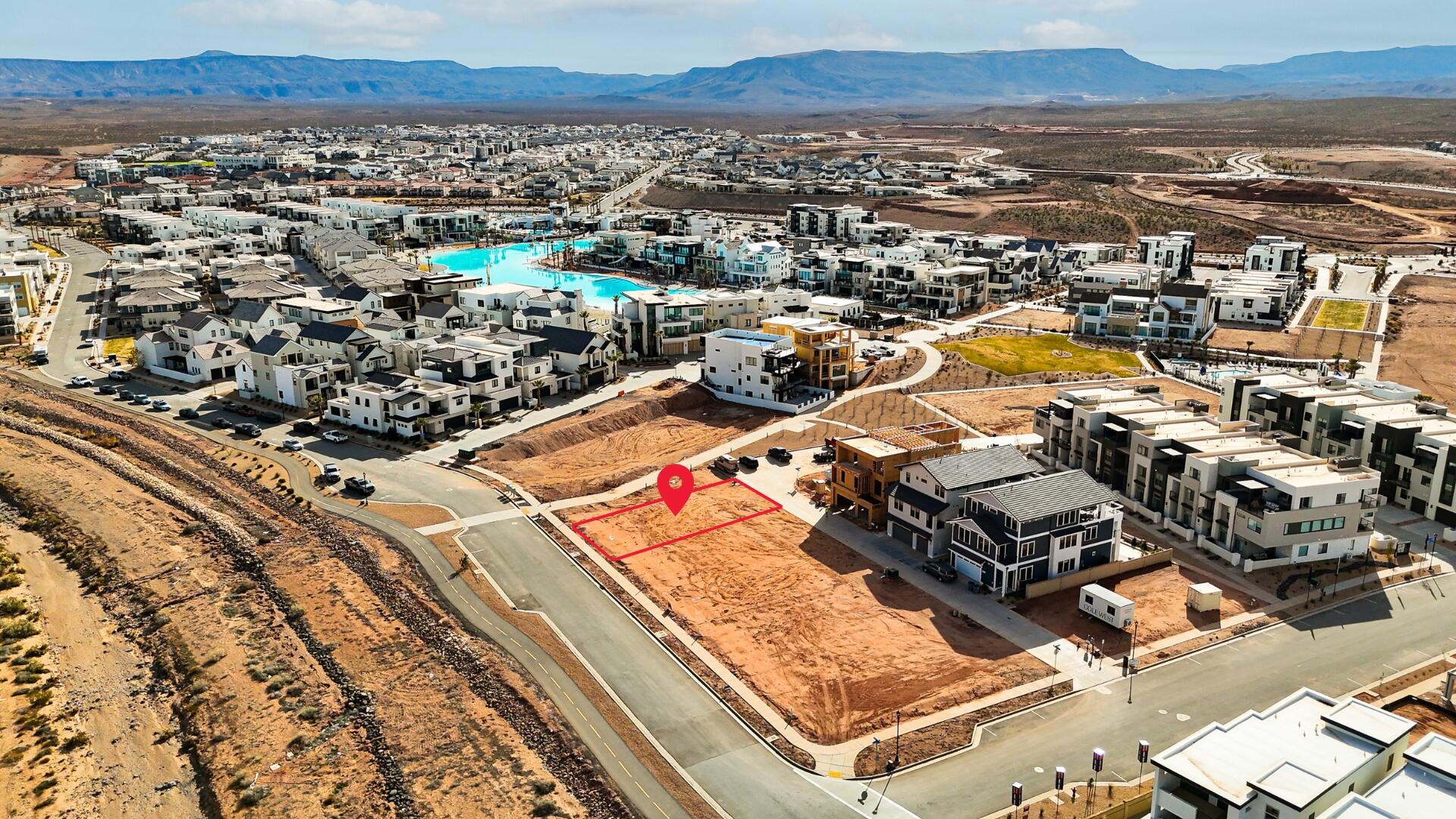 DESERT COLOR RESORT - Land