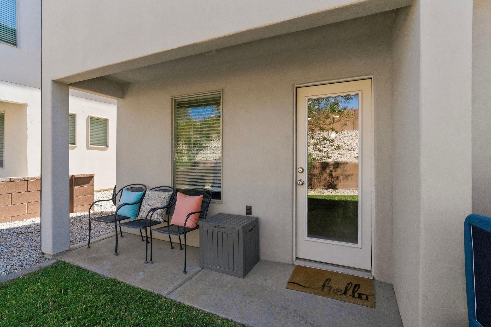 DESERT HOLLOW - Residential