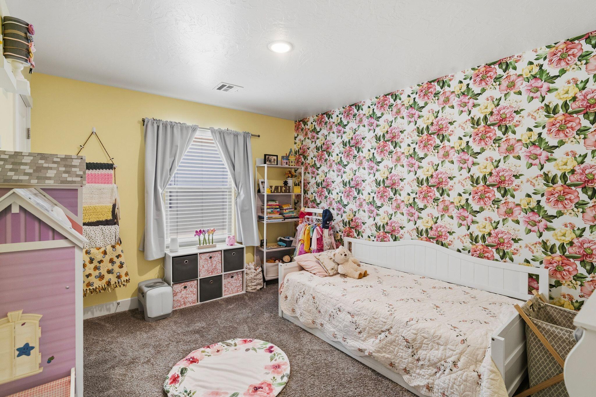 DESERT HOLLOW - Residential