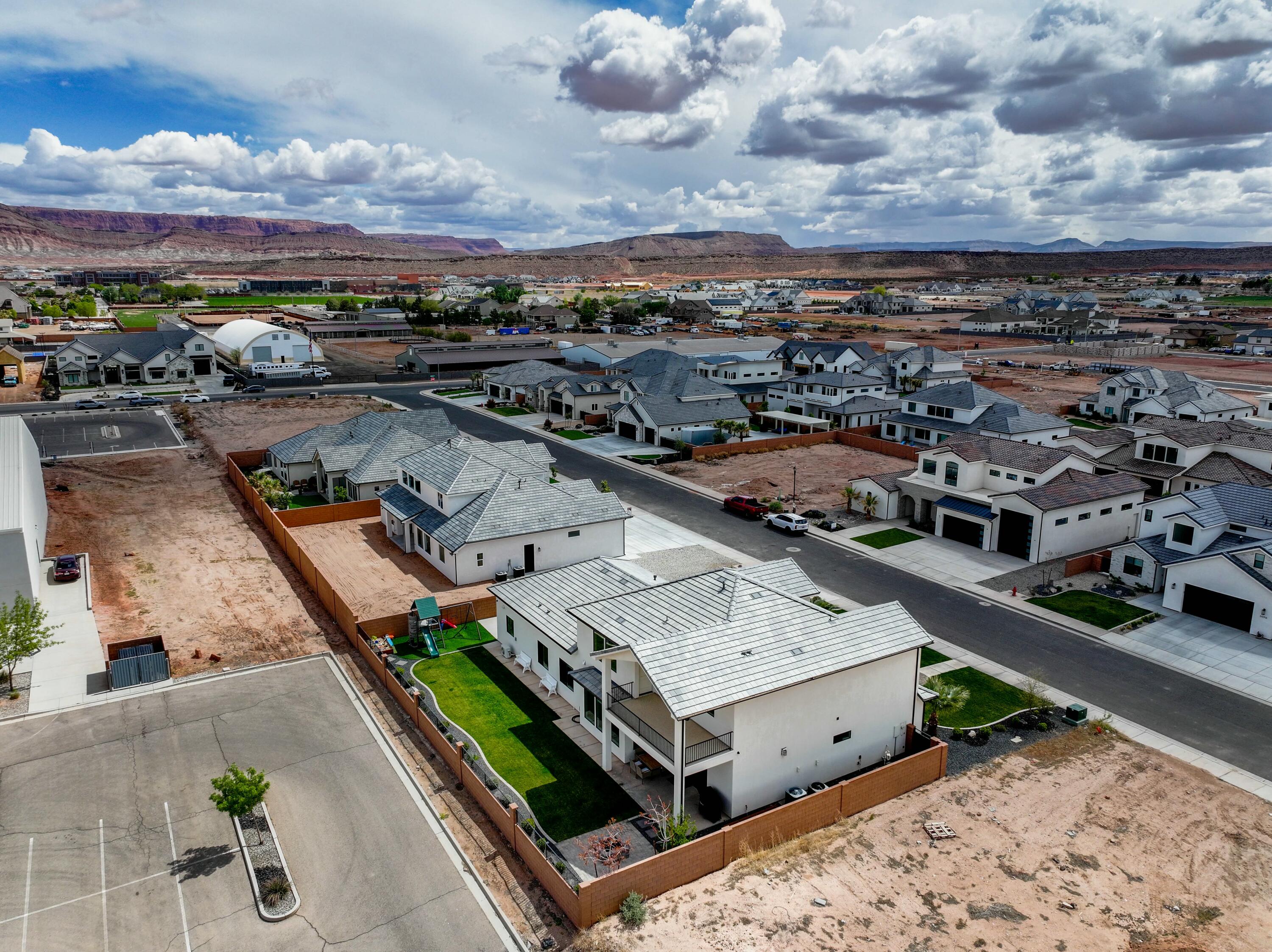 CRIMSON VISTAS - Residential
