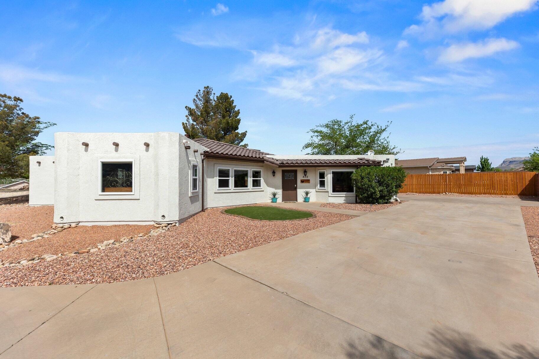 LAVERKIN TOWNSITE AND FIELD - Residential