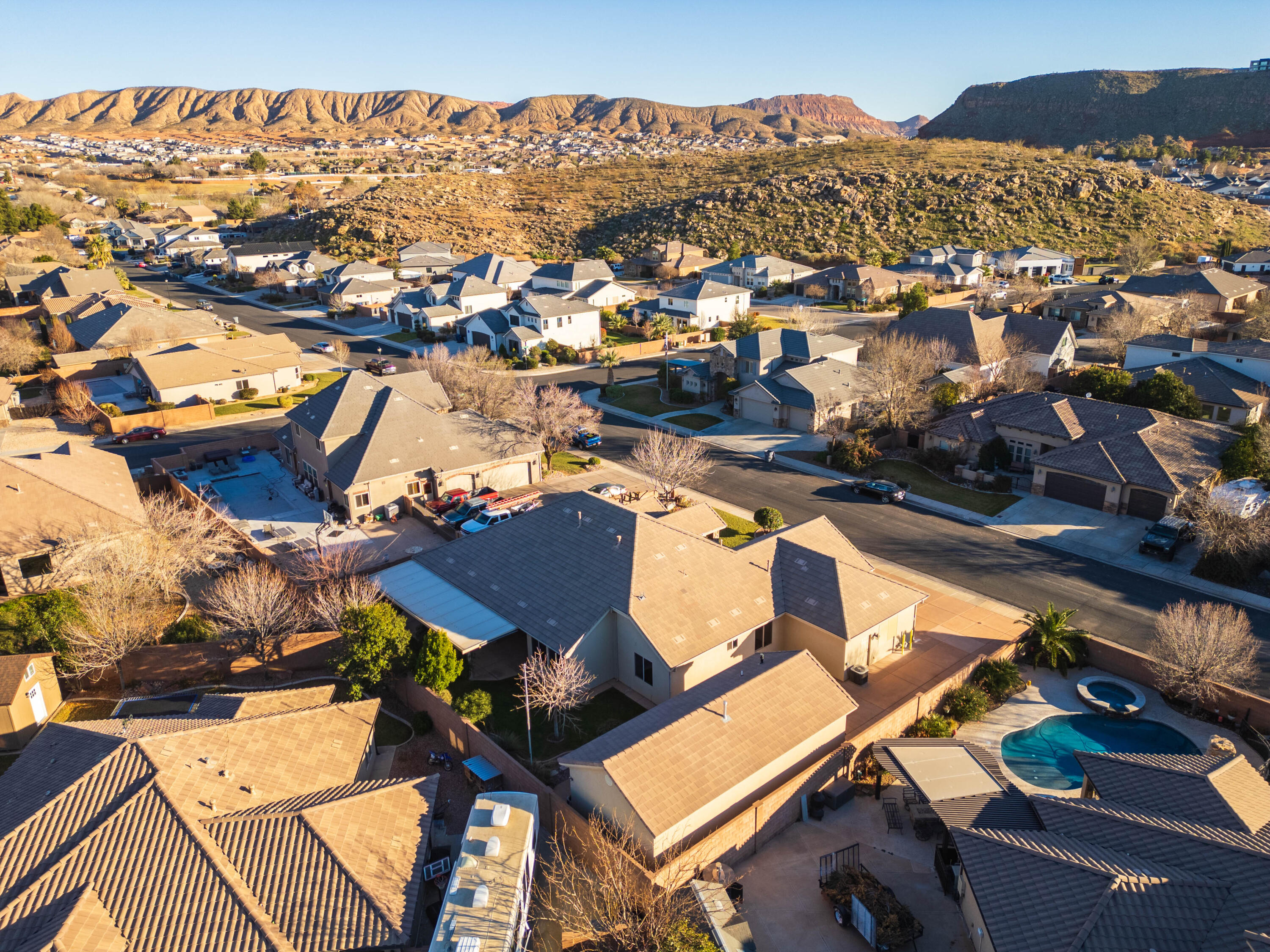 HERITAGE FIELDS - Residential