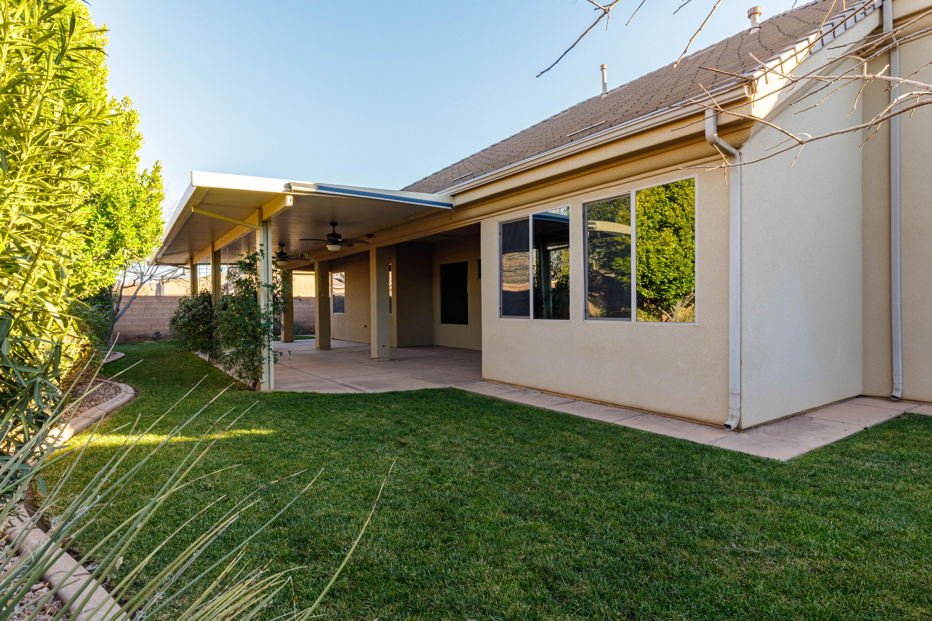 HERITAGE FIELDS - Residential