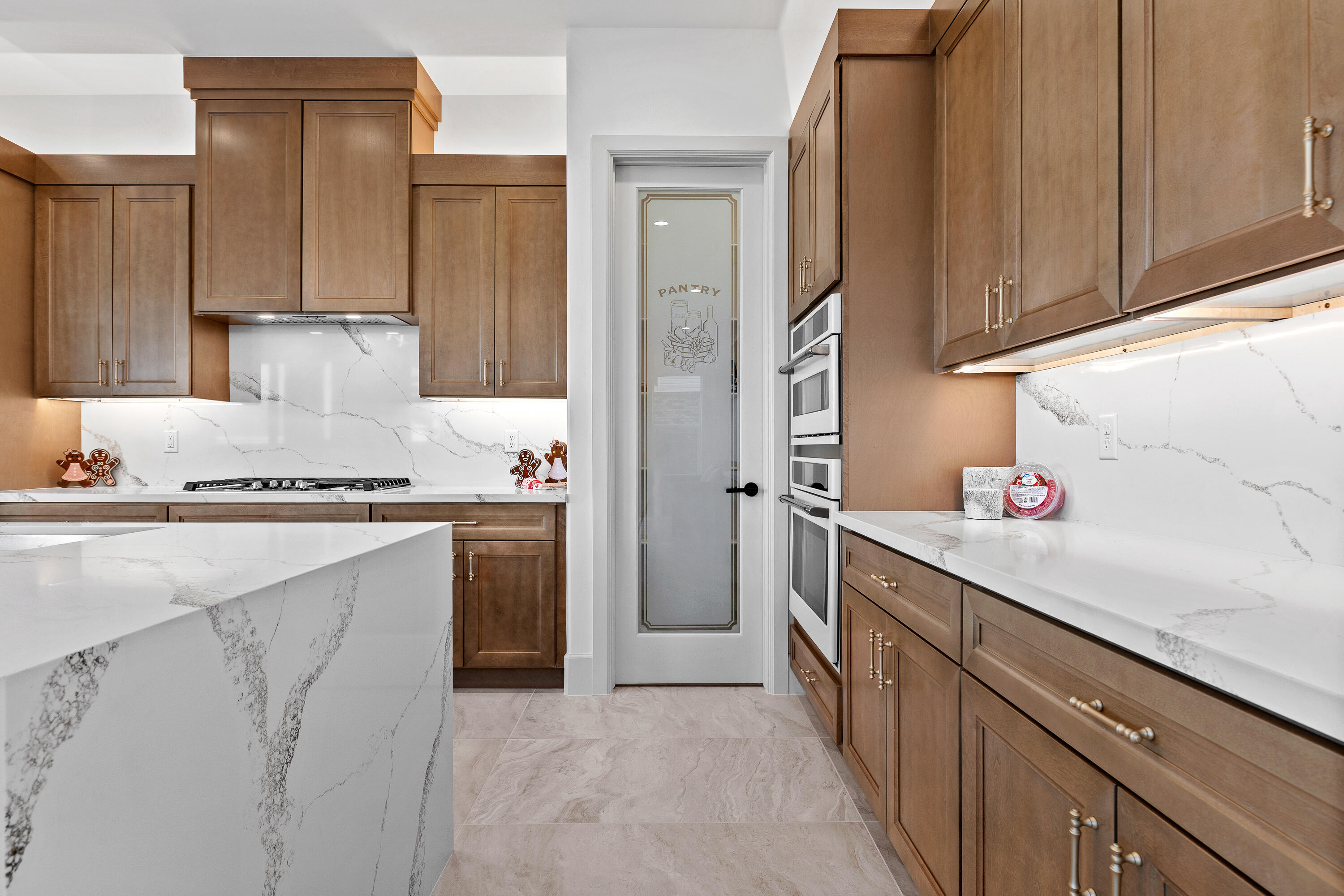 FALCON RIDGE - Residential