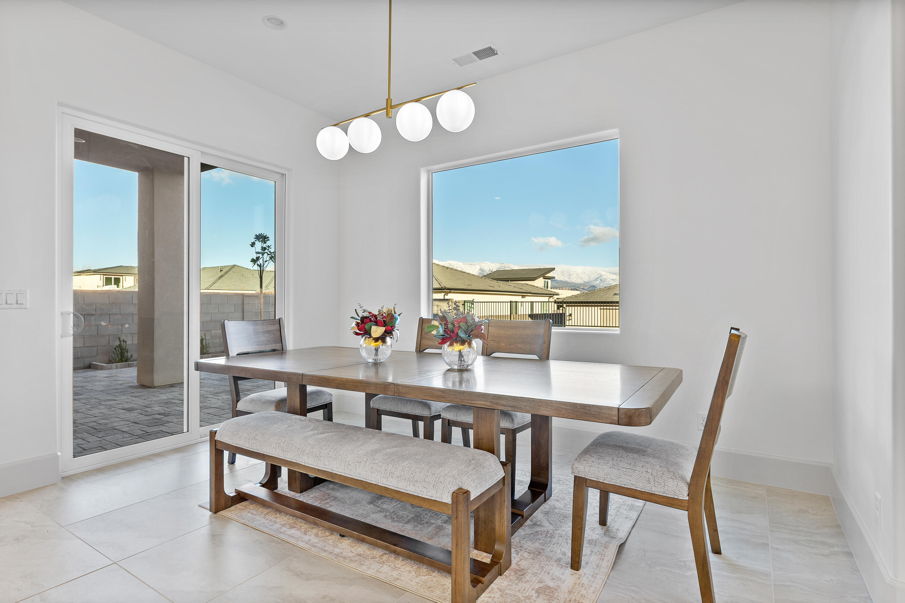 FALCON RIDGE - Residential