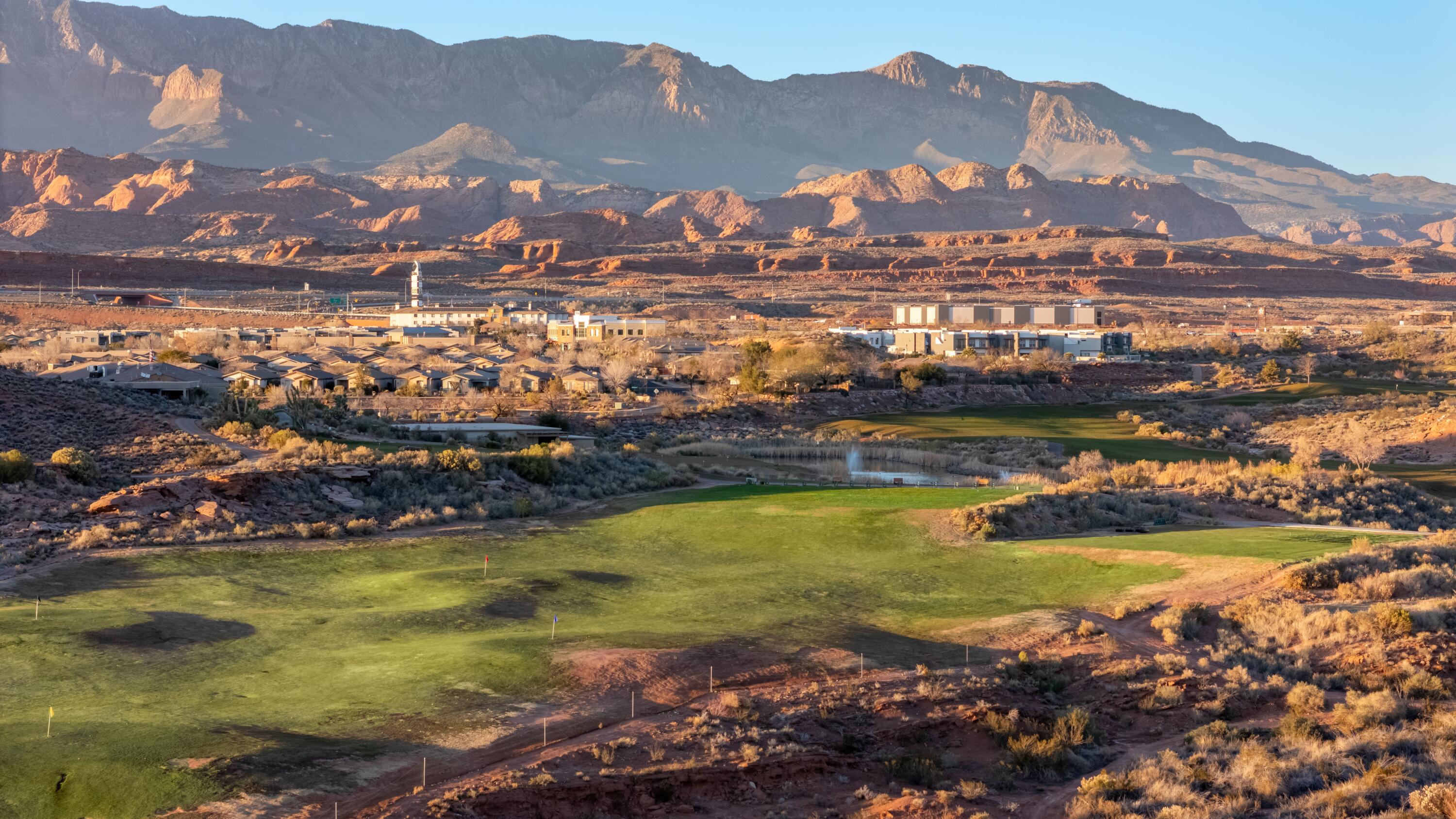 CLUB AT CORAL CANYON - Residential