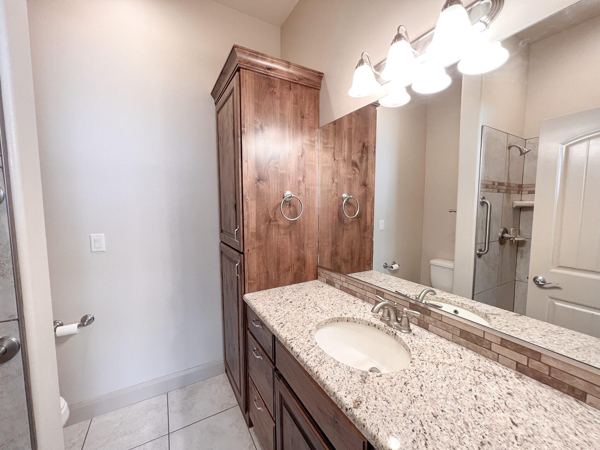 SKY RIDGE TOWNHOMES - Residential