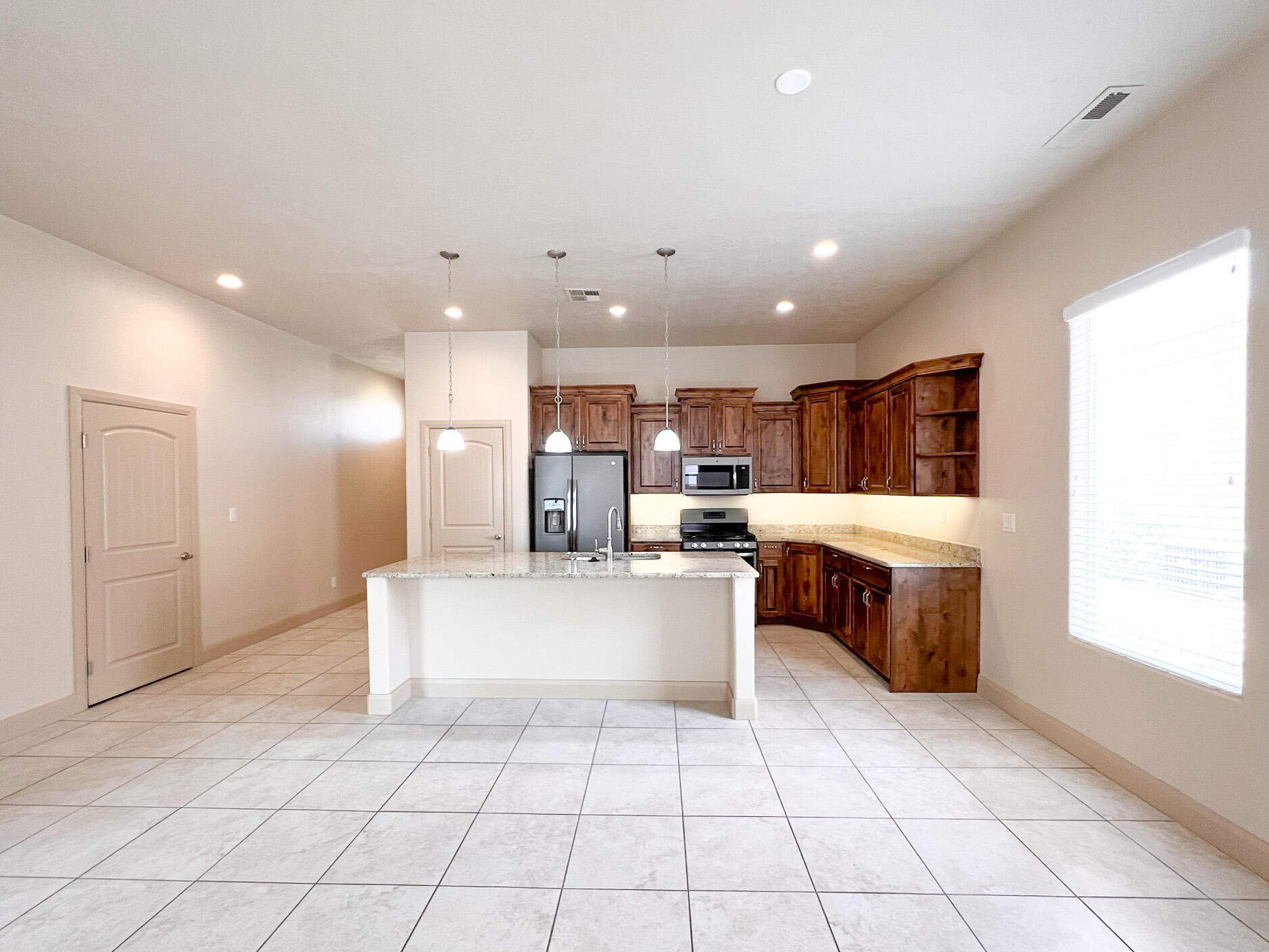 SKY RIDGE TOWNHOMES - Residential