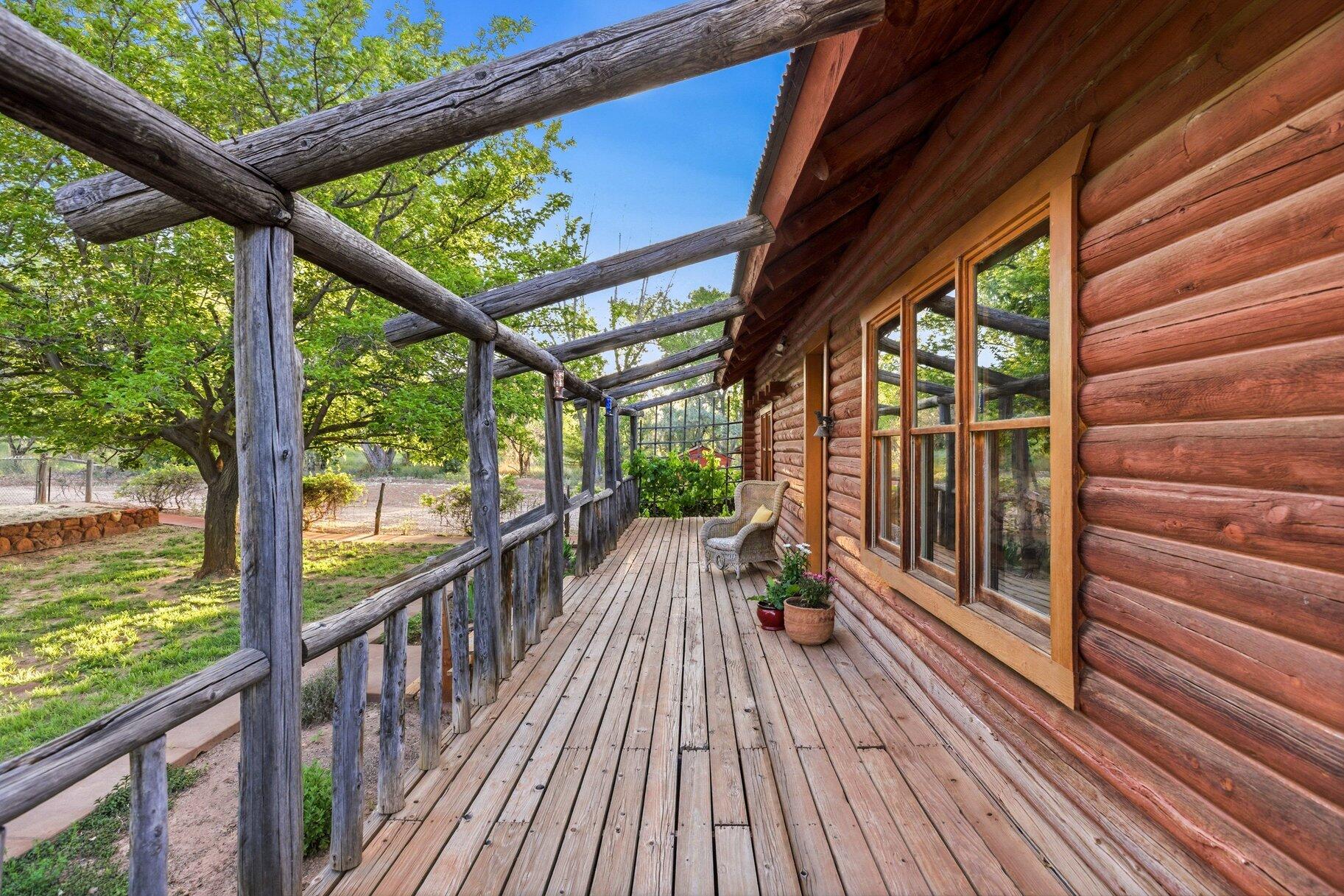 ROCKVILLE TOWNSITE - Residential