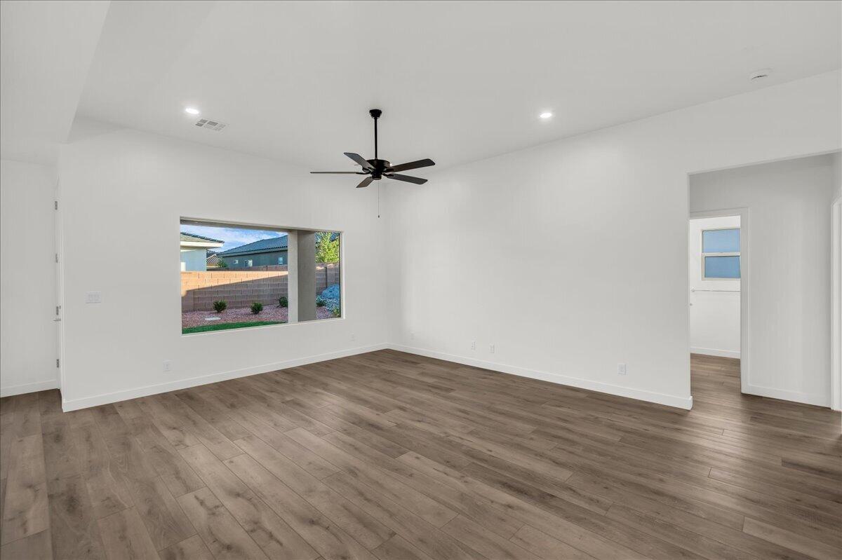 SEDERO AT DESERT SANDS - Residential