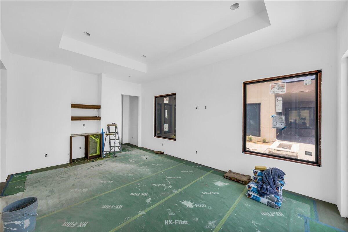 LEDGES OF SG JOHNSON ARCH - Residential