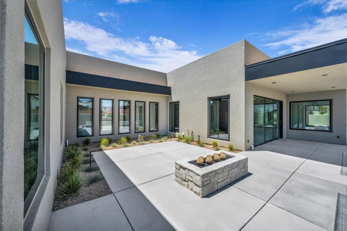 LEDGES OF SG JOHNSON ARCH - Residential
