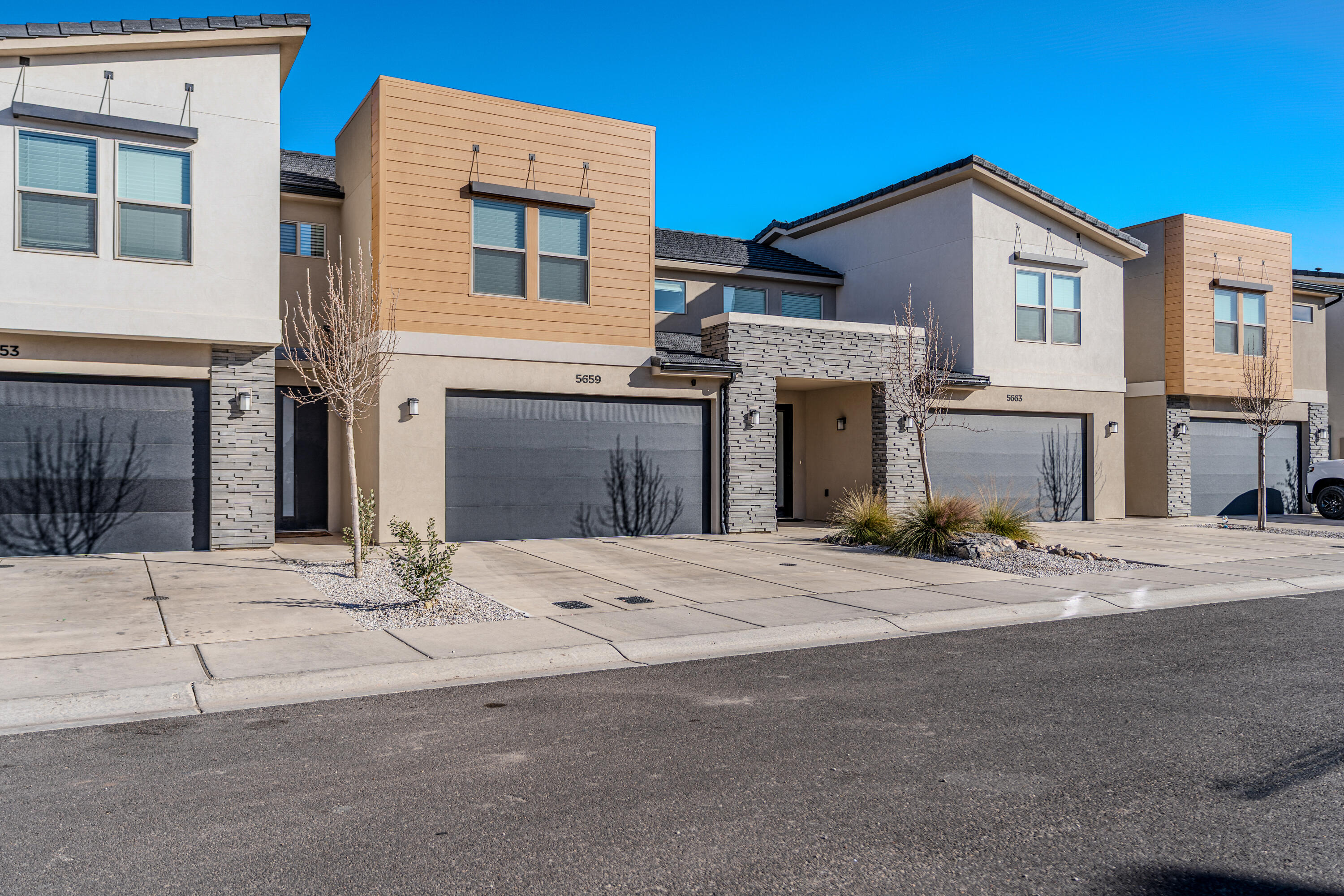 SOUTH DESERT TH - Residential