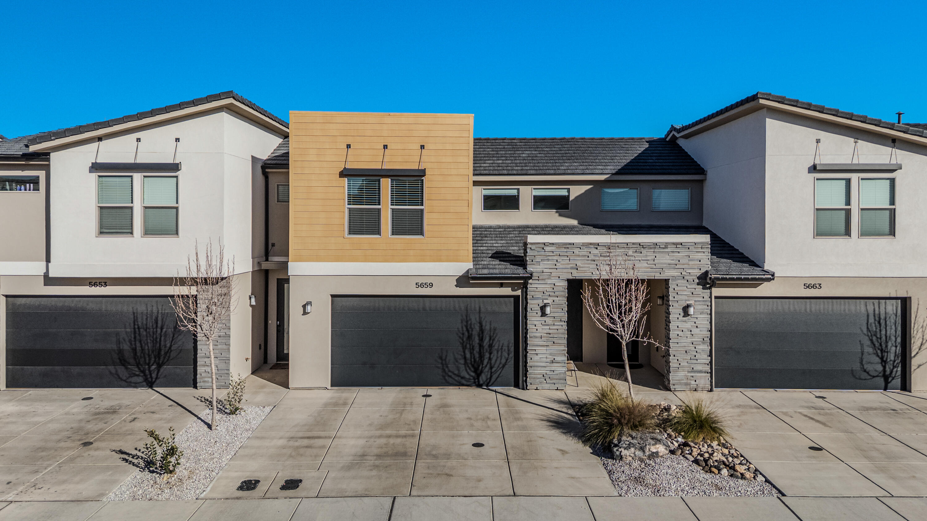 This 3 bedroom 2.5 bathroom townhouse offers a smart layout in a fast growing and highly desirable area near the Arizona border. Durable LVP flooring and an upstairs loft provide flexible space perfect for a home office, game room, or second living area. Community amenities include pickleball courts, a basketball hoop, playground, and well-maintained common areas that make it easy to enjoy both comfort and connection. Located minutes from the new Smith's and Costco, everyday errands and weekend plans are simple and convenient. Whether you are searching for a primary residence or a strong investment opportunity, this home checks all the right boxes.