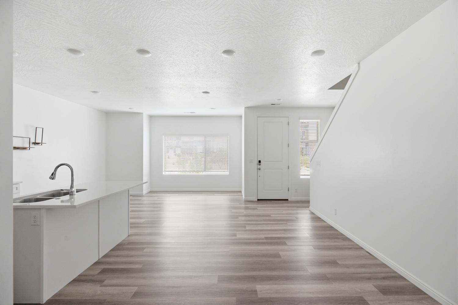 DESERT COLOR AUBURN HILLS - Residential