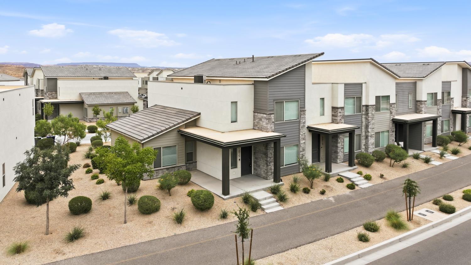 DESERT COLOR AUBURN HILLS - Residential