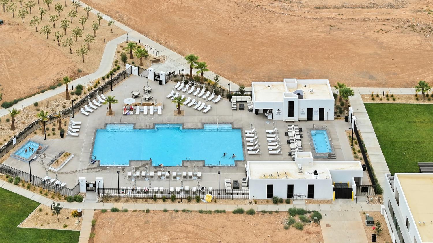DESERT COLOR AUBURN HILLS - Residential