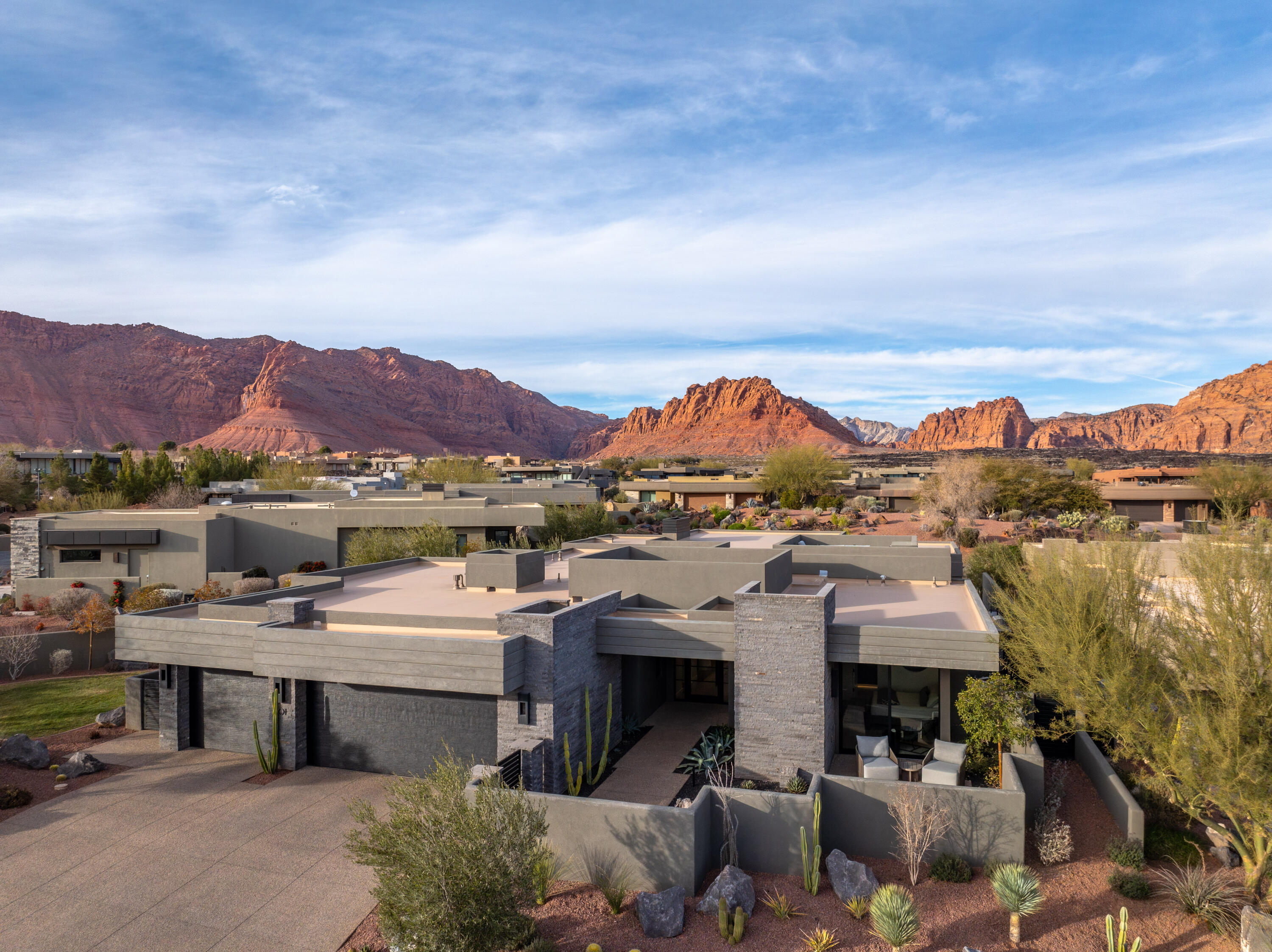 ENTRADA RESERVE AT SNOW CANYON PATIO HOMES - Residential