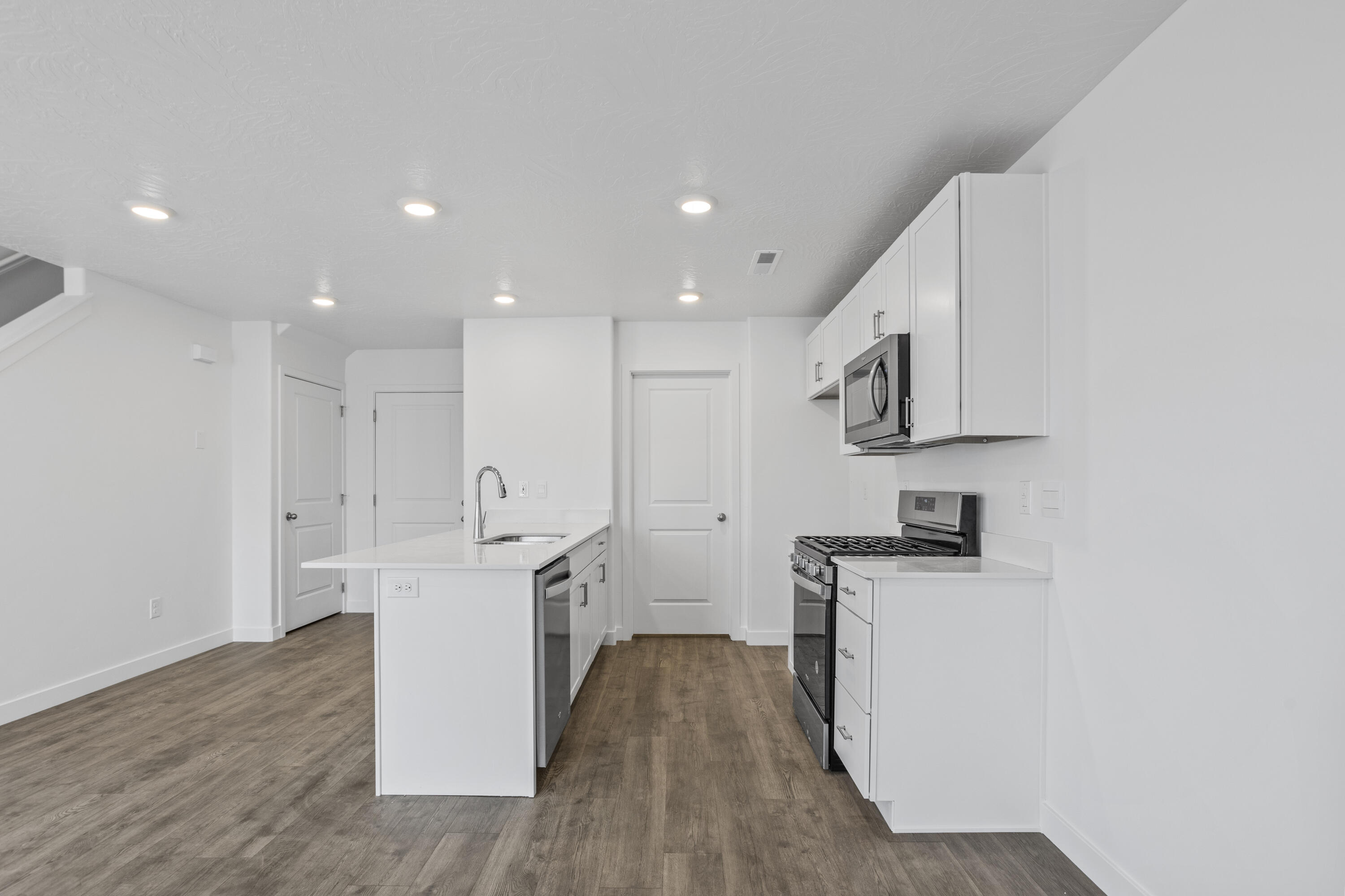 LAVENDER CANYON AT LONG VALLEY - Residential
