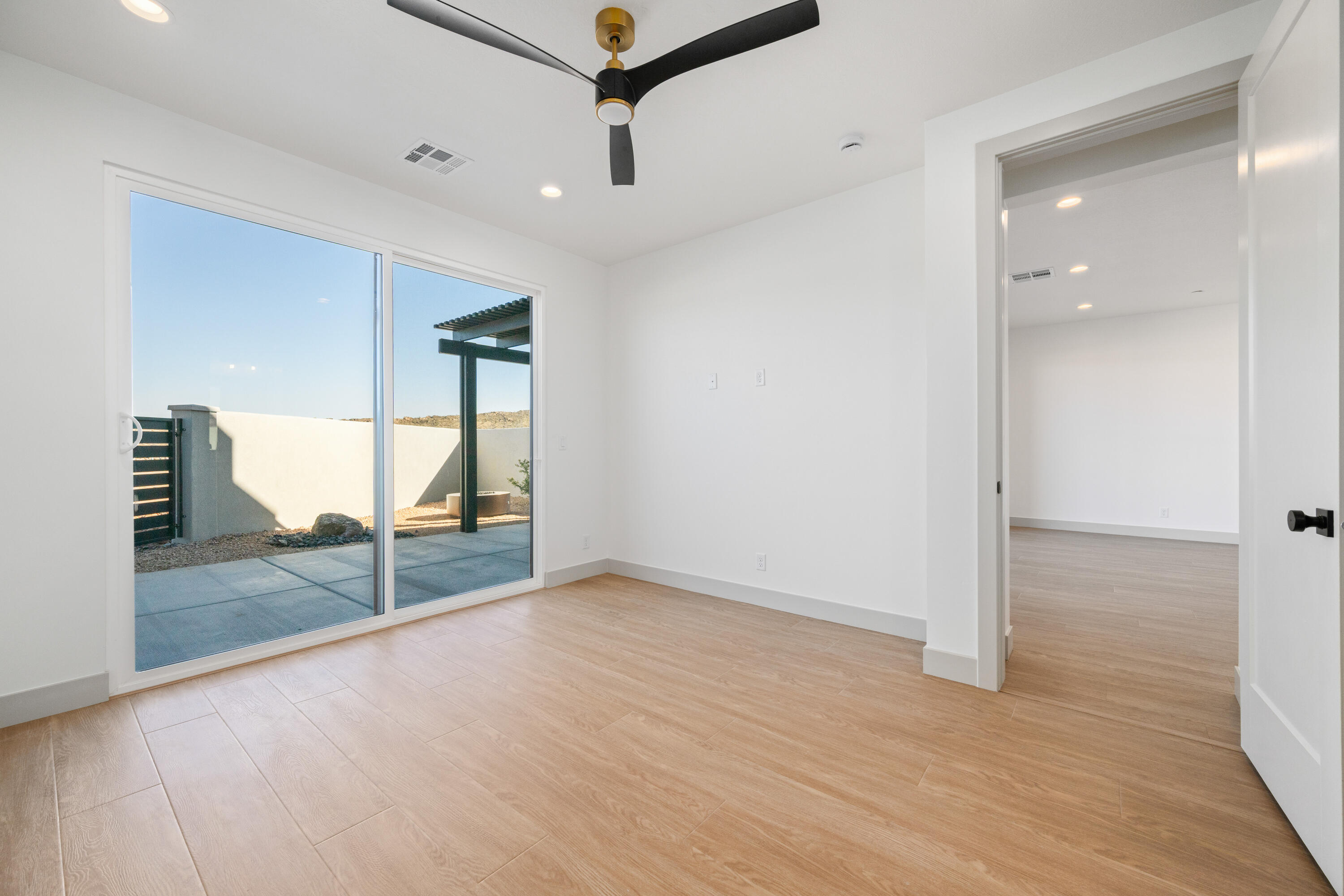 ISLAND AT CORAL CANYON - Residential