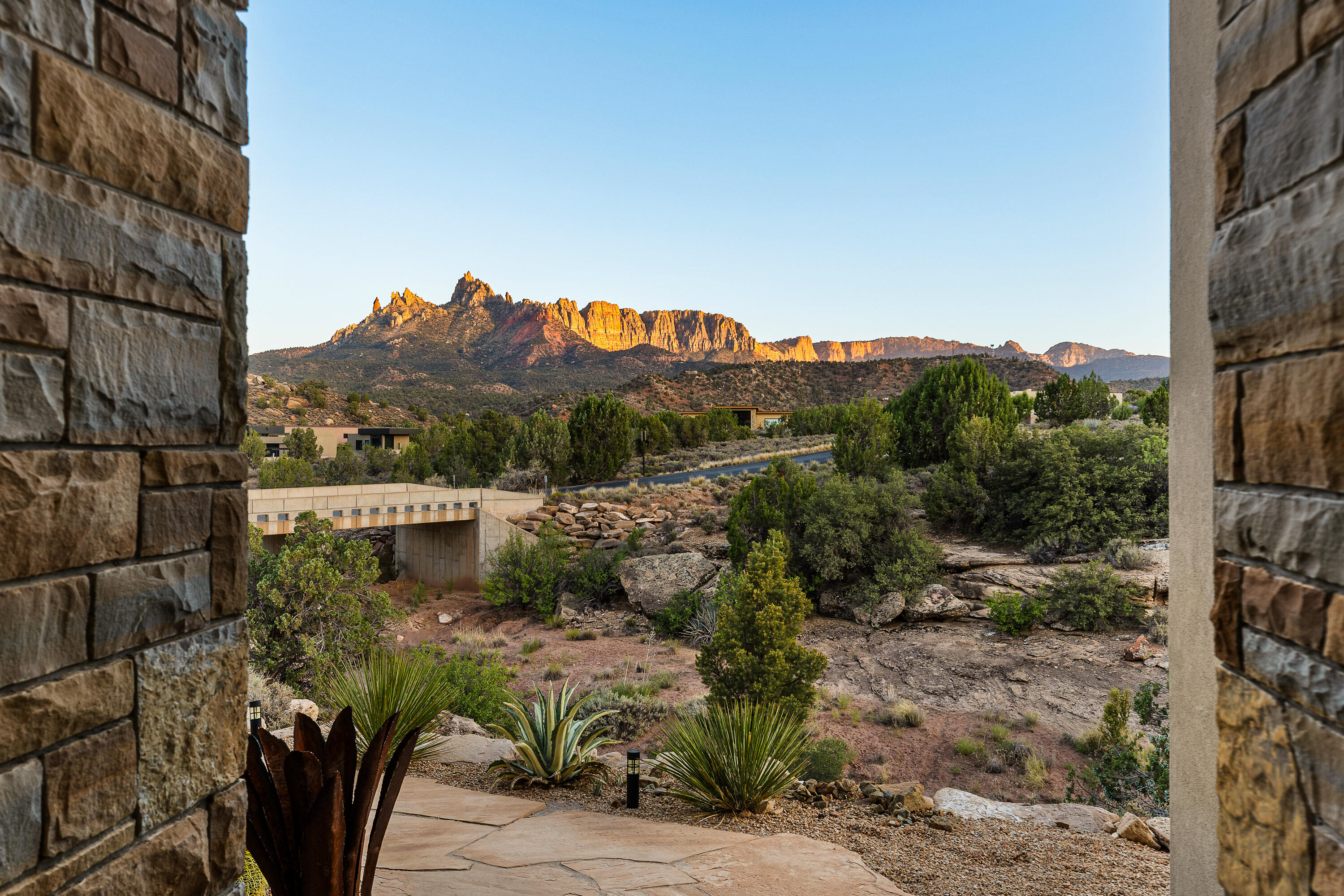 ANASAZI PLATEAU - Residential