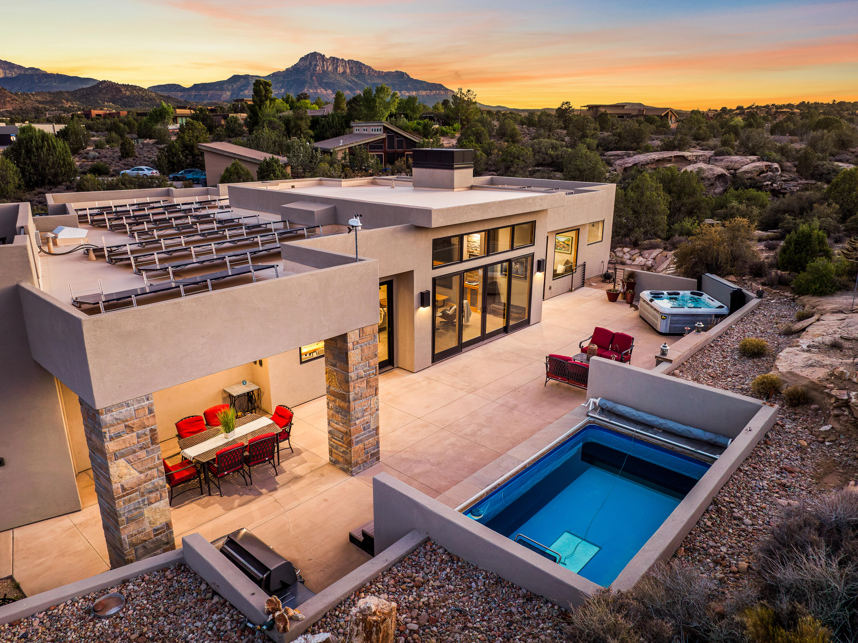 ANASAZI PLATEAU - Residential