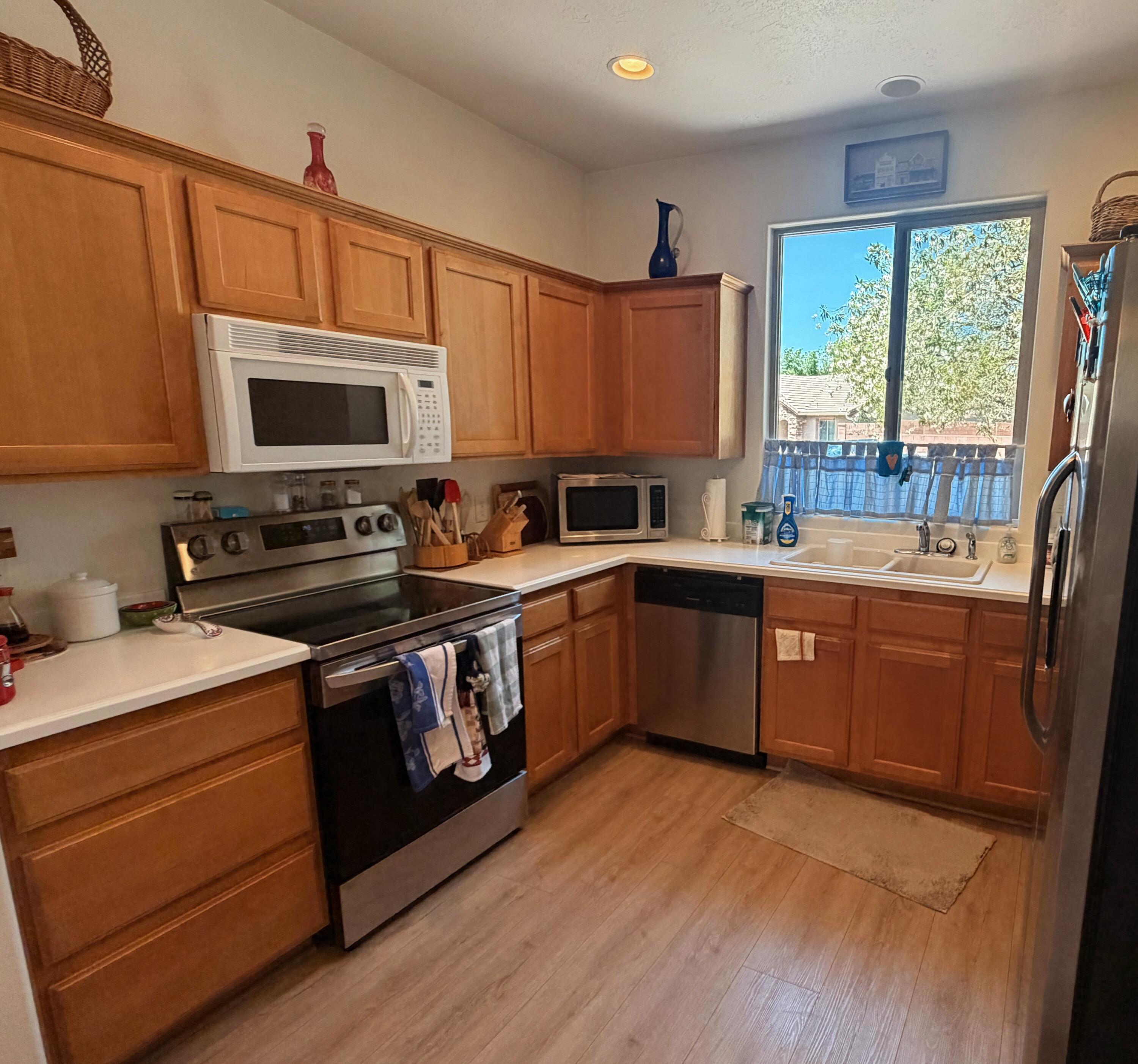 FOURTEEN FAIRWAY - Residential